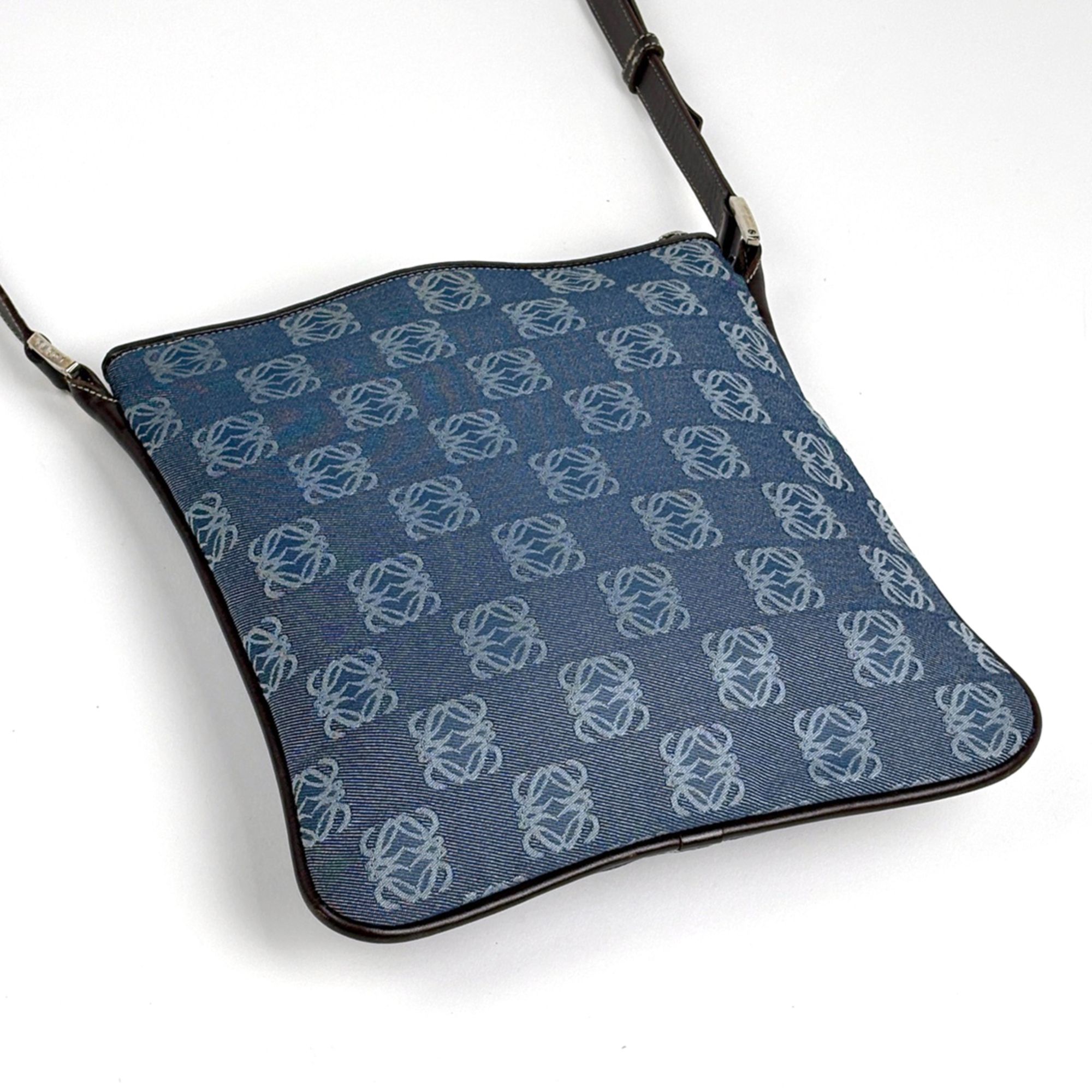 Canvas Leather Shoulder Bag (Pre-Owned) - Loewe - Modalova