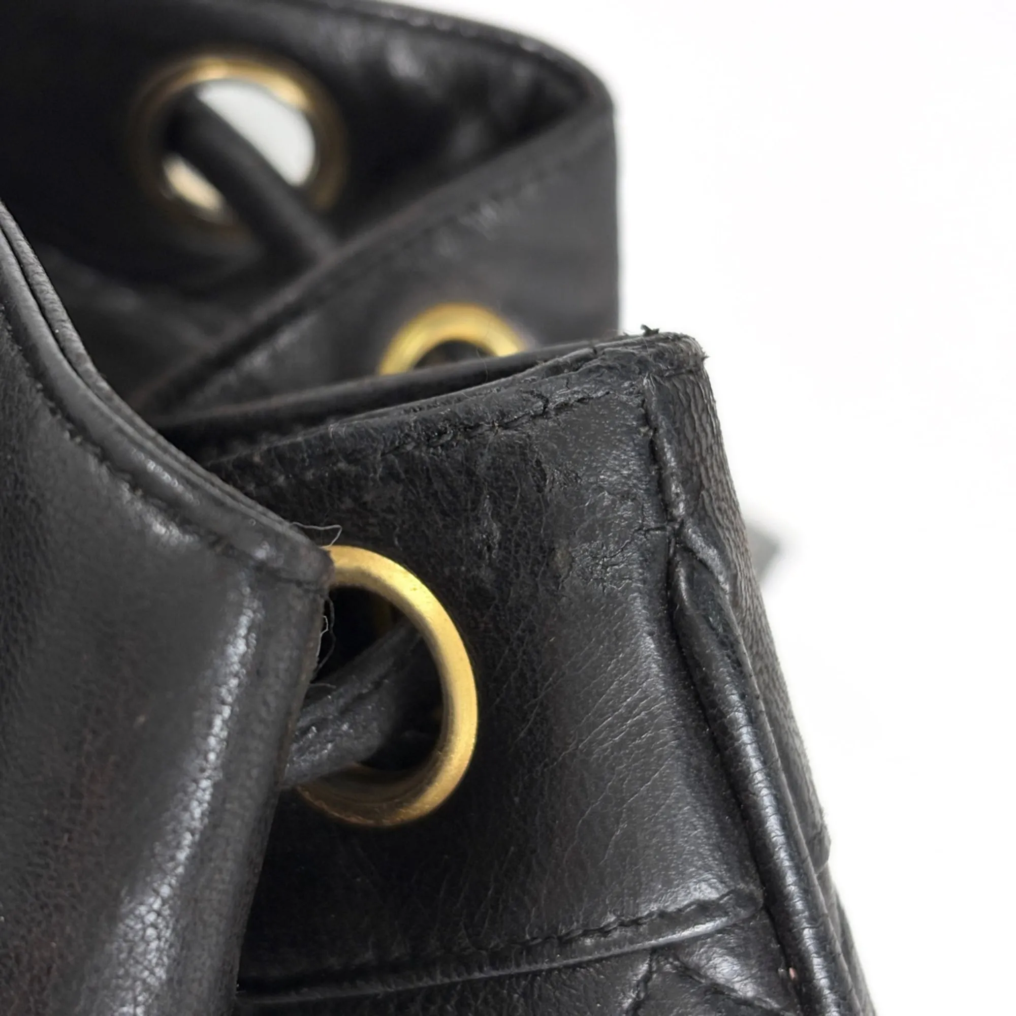 Matelasse Leather Backpack (Pre-Owned) - Chanel - Modalova