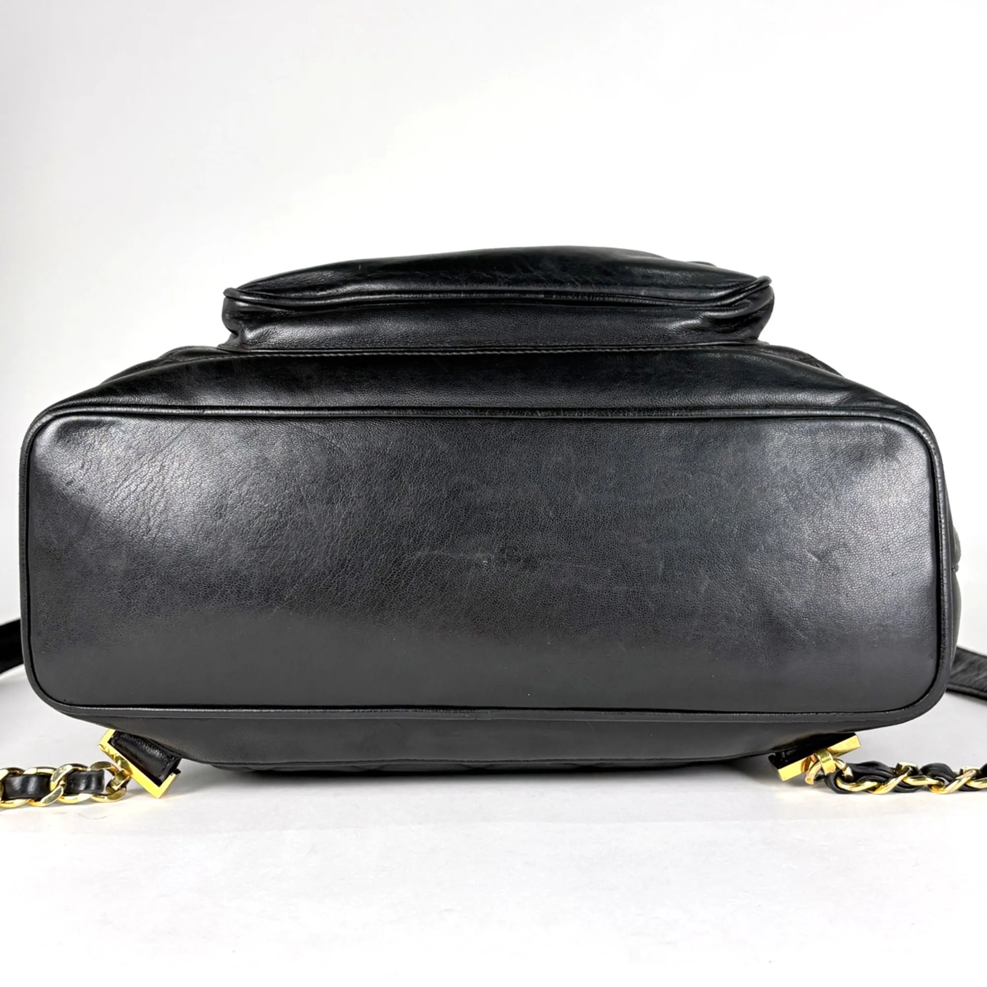Matelasse Leather Backpack (Pre-Owned) - Chanel - Modalova