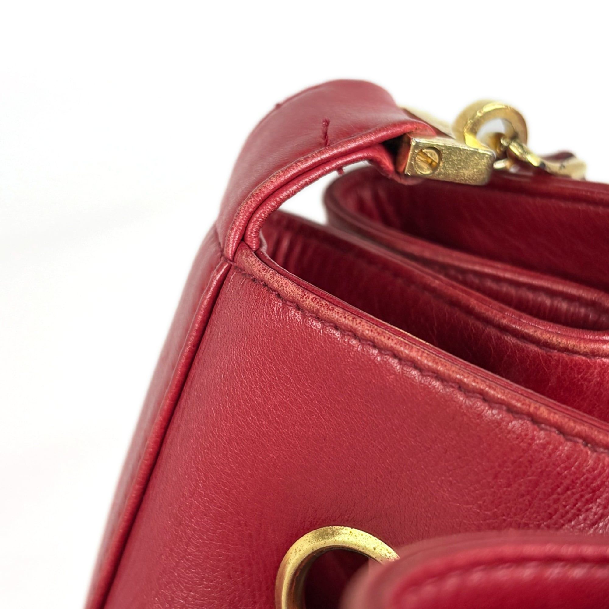 Matelasse Leather Shoulder Bag (Pre-Owned) - Chanel - Modalova