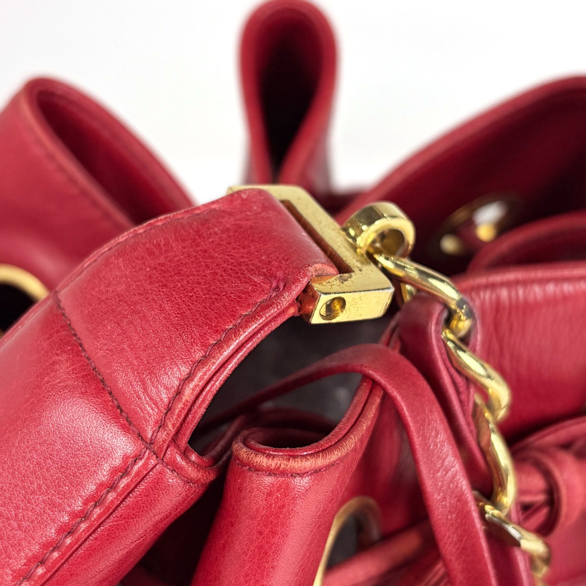 Matelasse Leather Shoulder Bag (Pre-Owned) - Chanel - Modalova