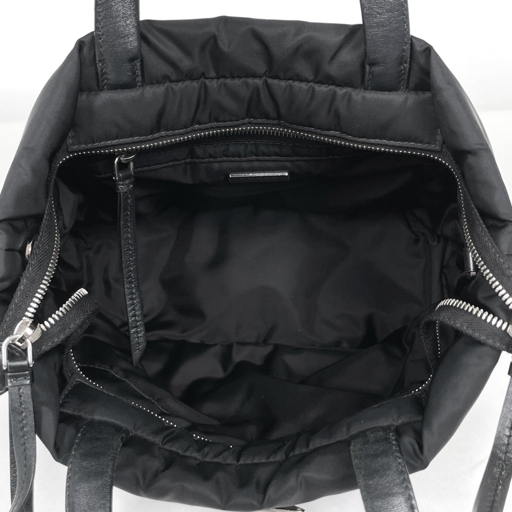 Nylon Leather Handbag (Pre-Owned) - Prada - Modalova