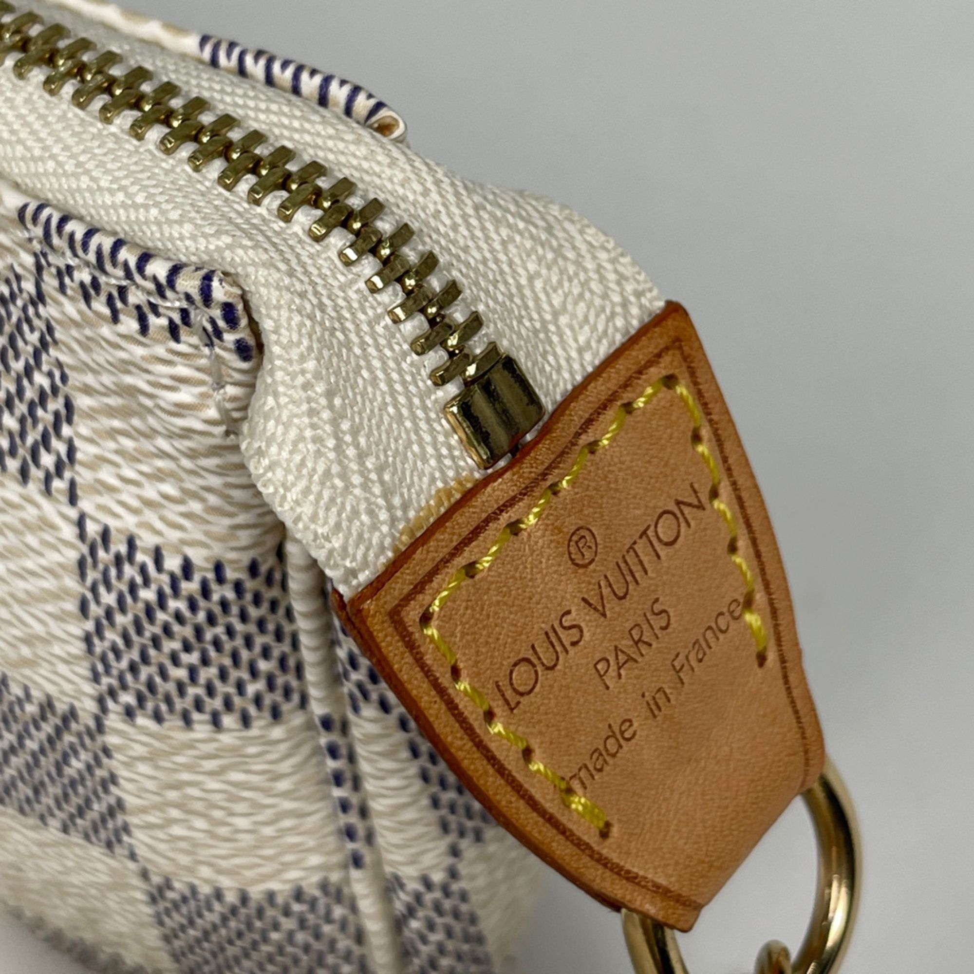 Damier Azur Pochette Pouch (Pre-Owned) - Louis Vuitton - Modalova