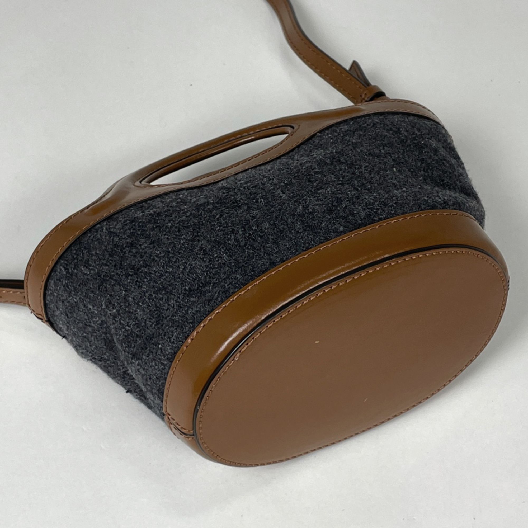 Fabric Leather Handbag (Pre-Owned) - Marni - Modalova