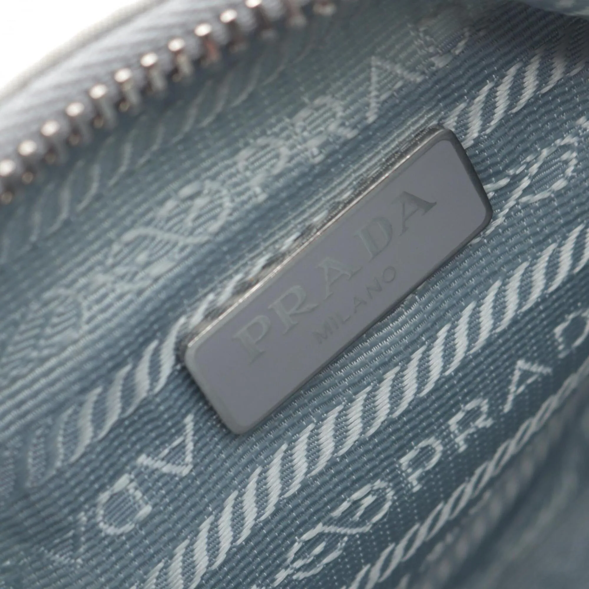 Nylon Saffiano Triangle Handbag Pouch Shoulder Bag (Pre-Owned) - Prada - Modalova