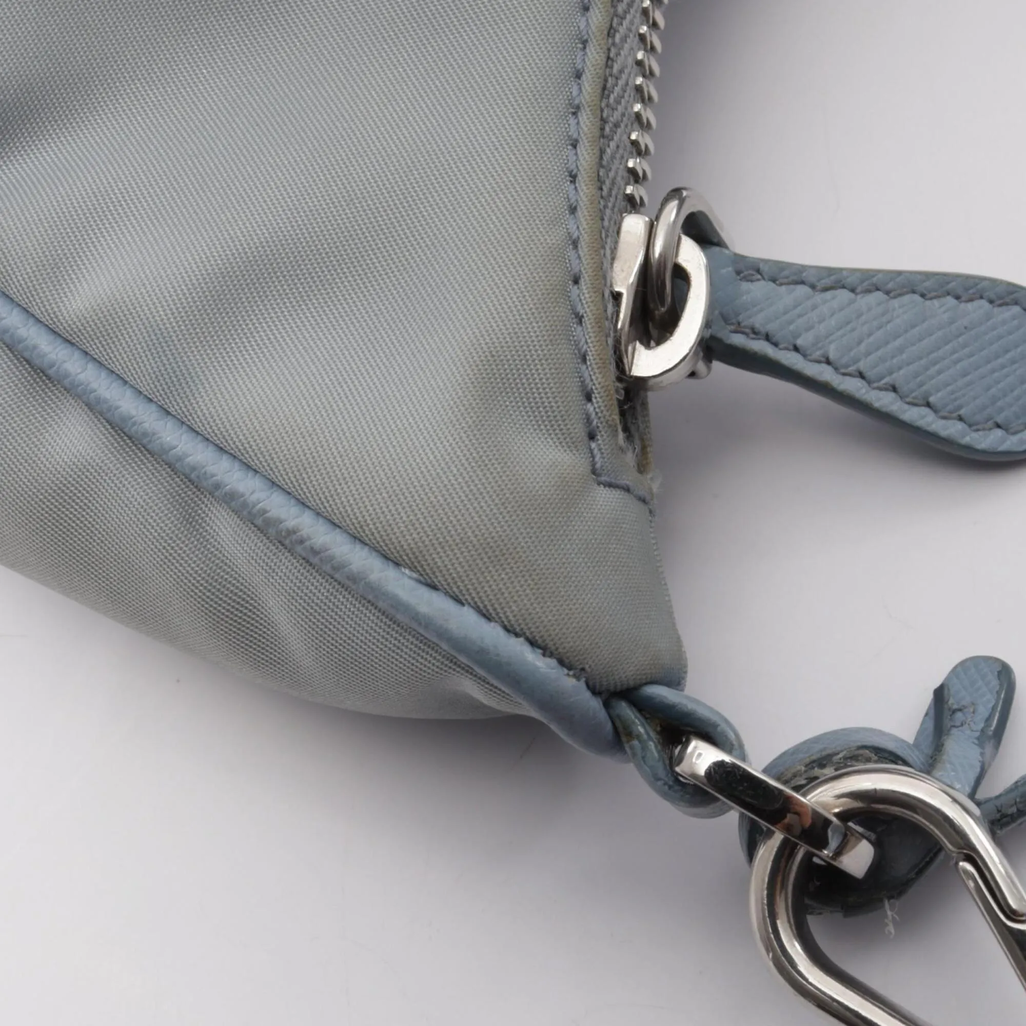 Nylon Saffiano Triangle Handbag Pouch Shoulder Bag (Pre-Owned) - Prada - Modalova