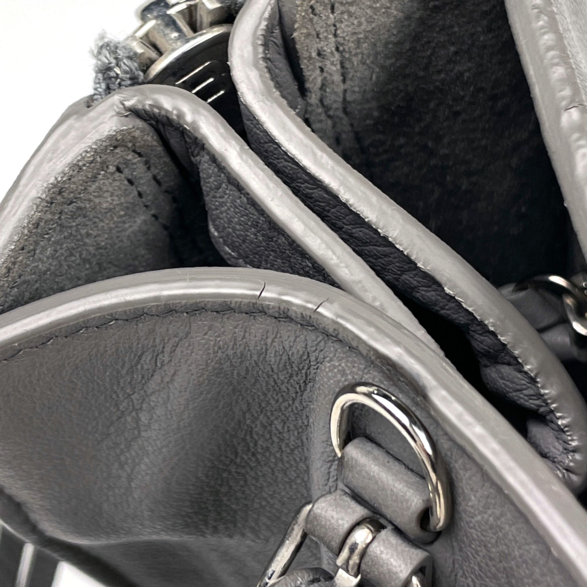 Leather Handbag (Pre-Owned) - Balenciaga - Modalova