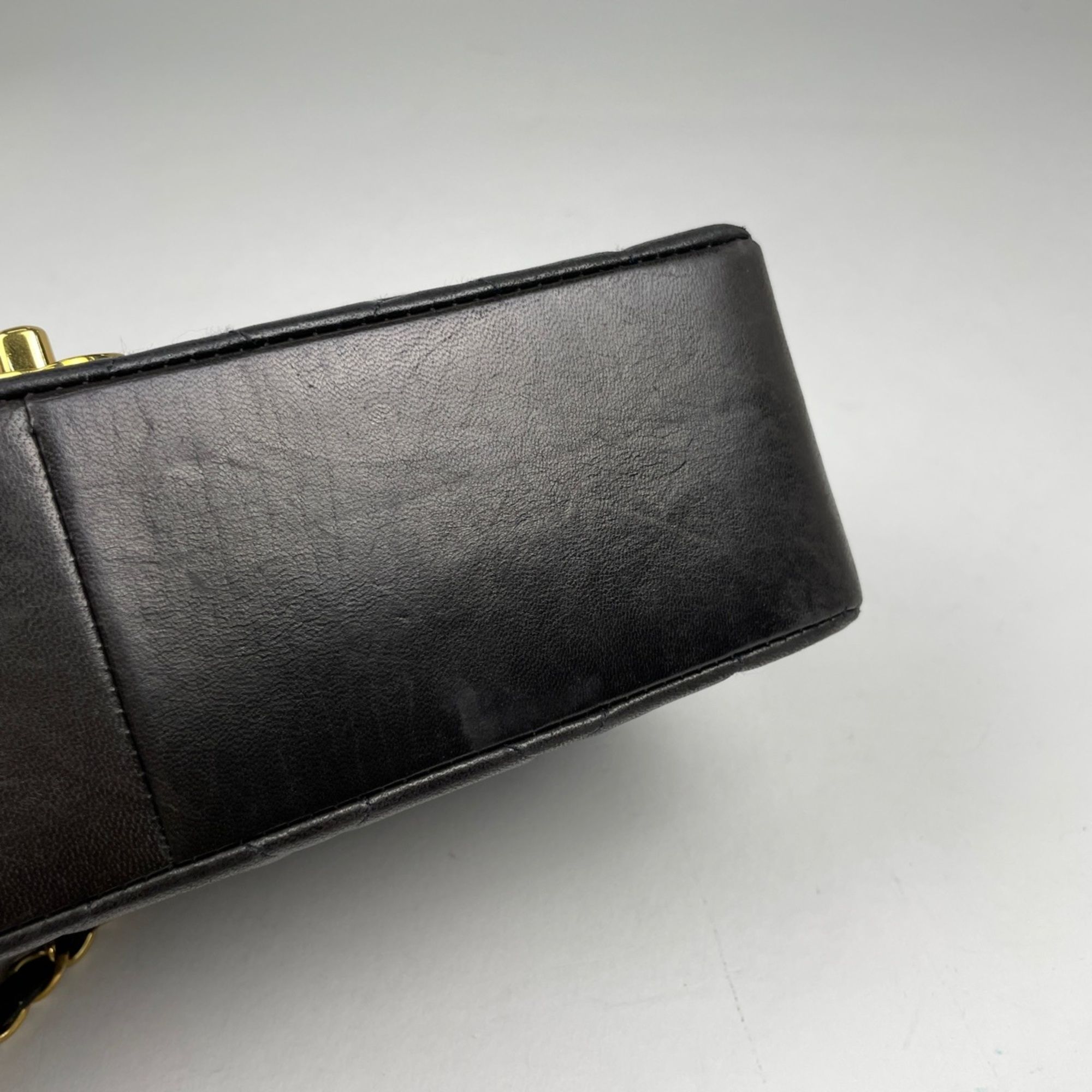 Leather Shoulder Bag (Pre-Owned) - Chanel - Modalova