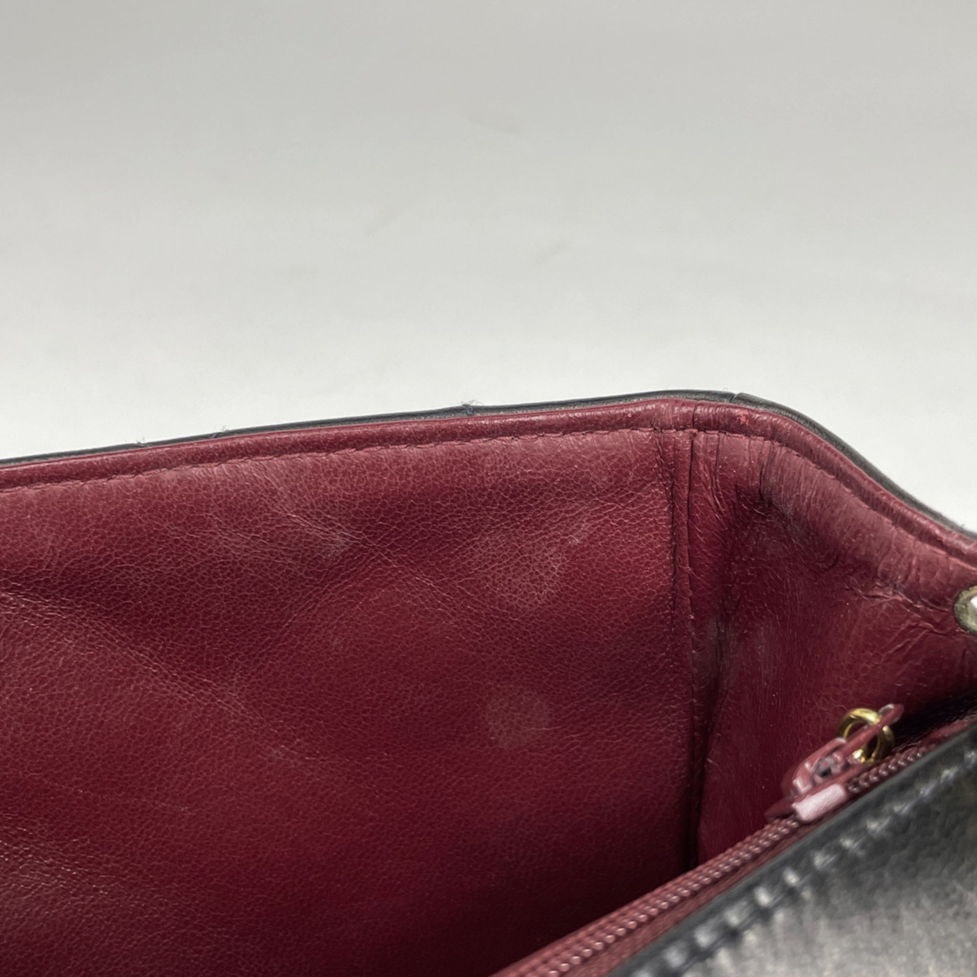 Leather Shoulder Bag (Pre-Owned) - Chanel - Modalova