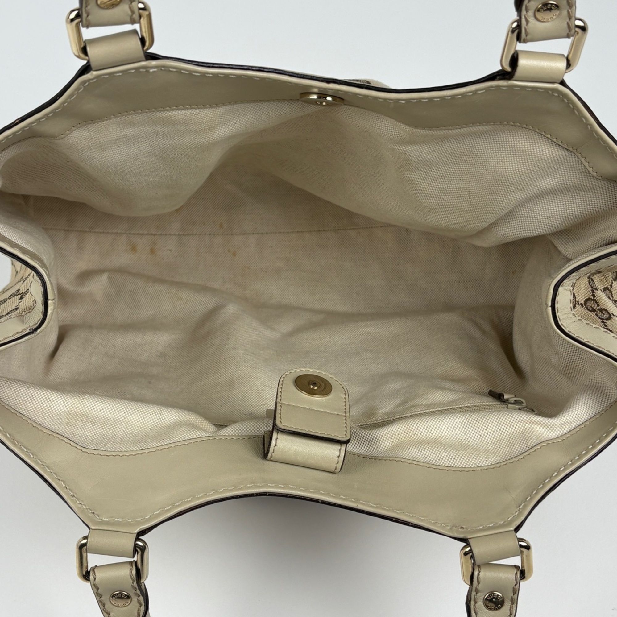 Gg Canvas Leather Handbag (Pre-Owned) - Gucci - Modalova