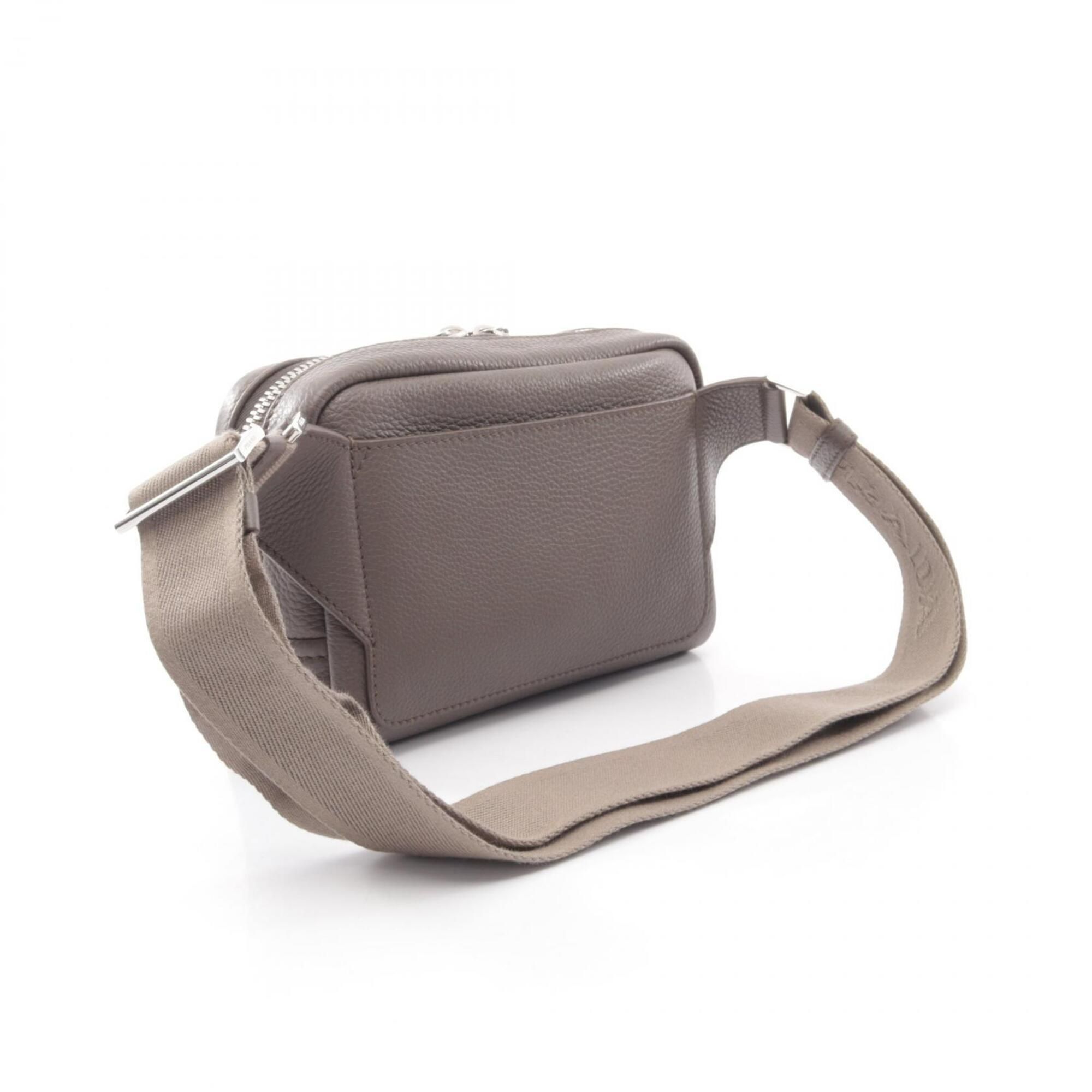 Leather Fanny Pack (Pre-Owned) - Prada - Modalova