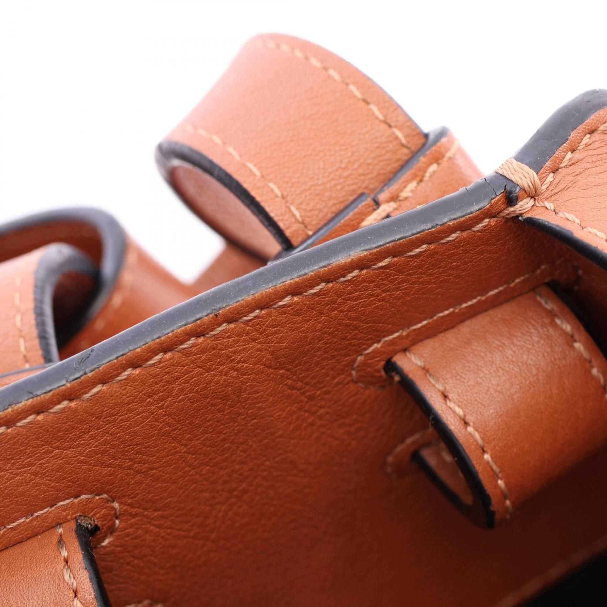 Leather Handbag (Pre-Owned) - Loewe - Modalova