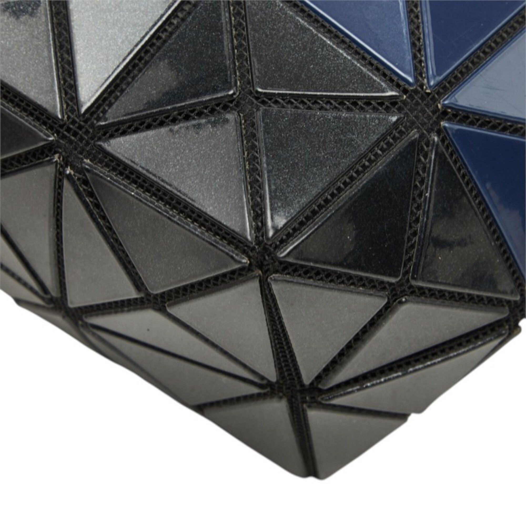 Pvc Handbag Pouch (Pre-Owned) - Issey Miyake - Modalova