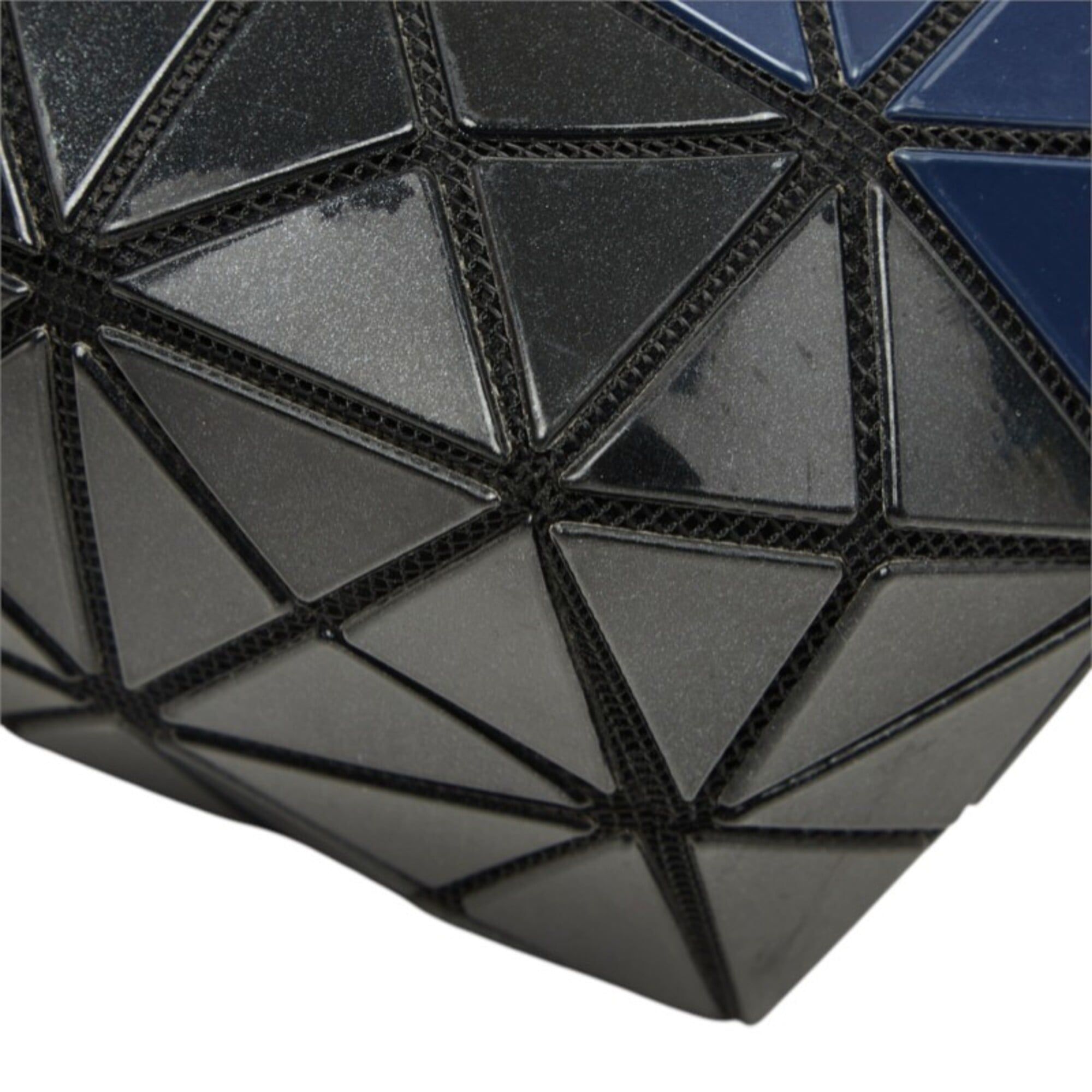Pvc Handbag Pouch (Pre-Owned) - Issey Miyake - Modalova