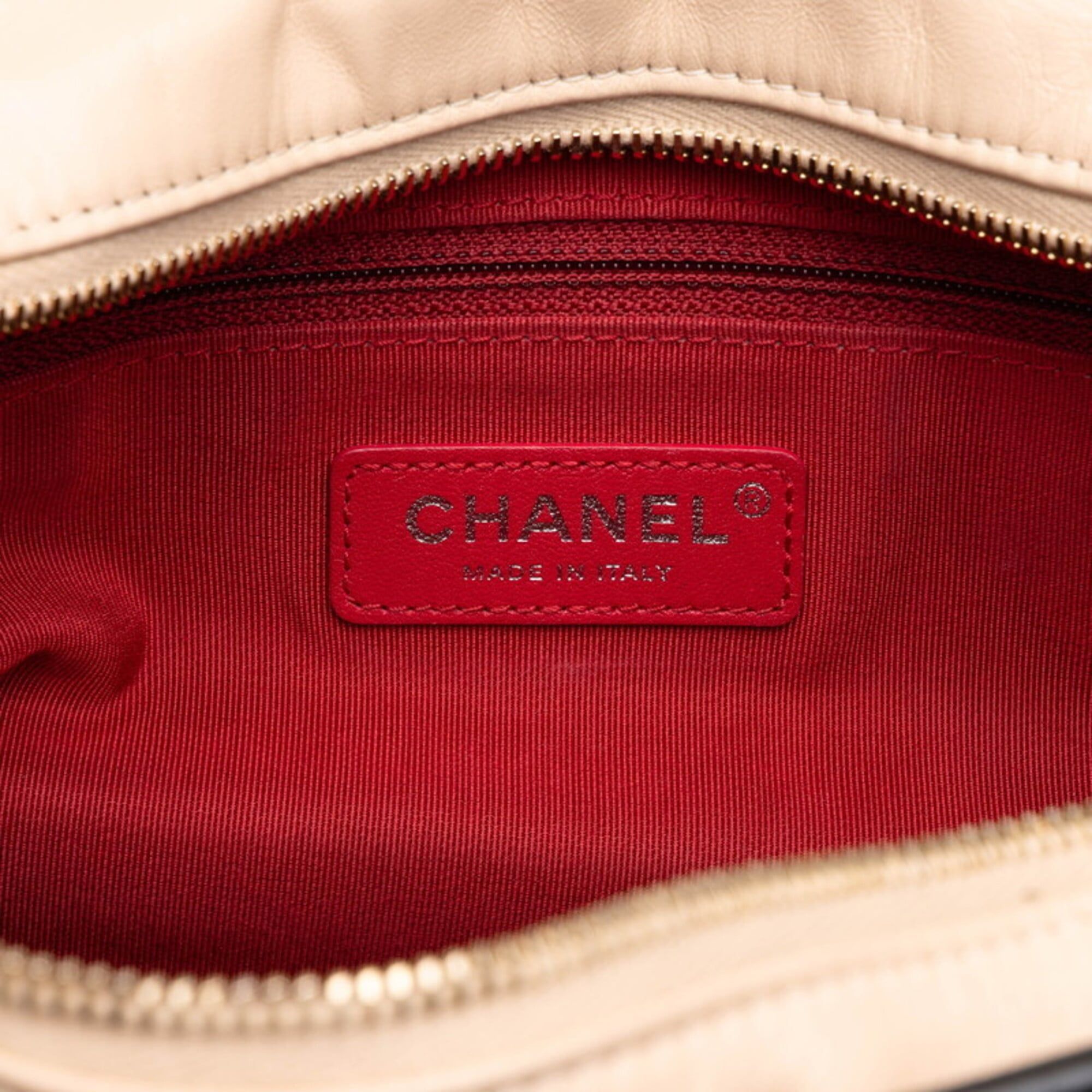 Leather Shoulder Bag (Pre-Owned) - Chanel - Modalova