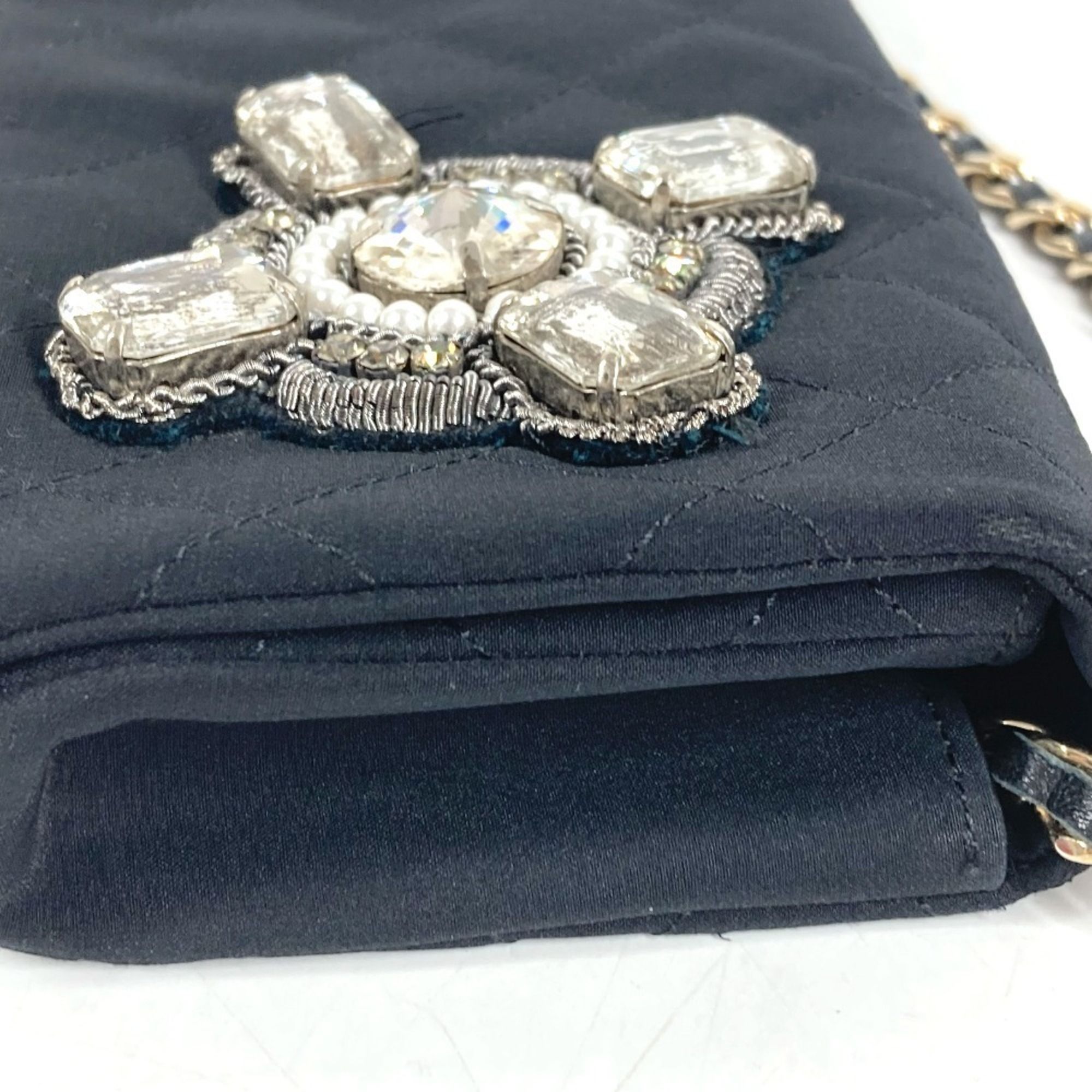 Satin Handbag Shoulder Bag (Pre-Owned) - Chanel - Modalova