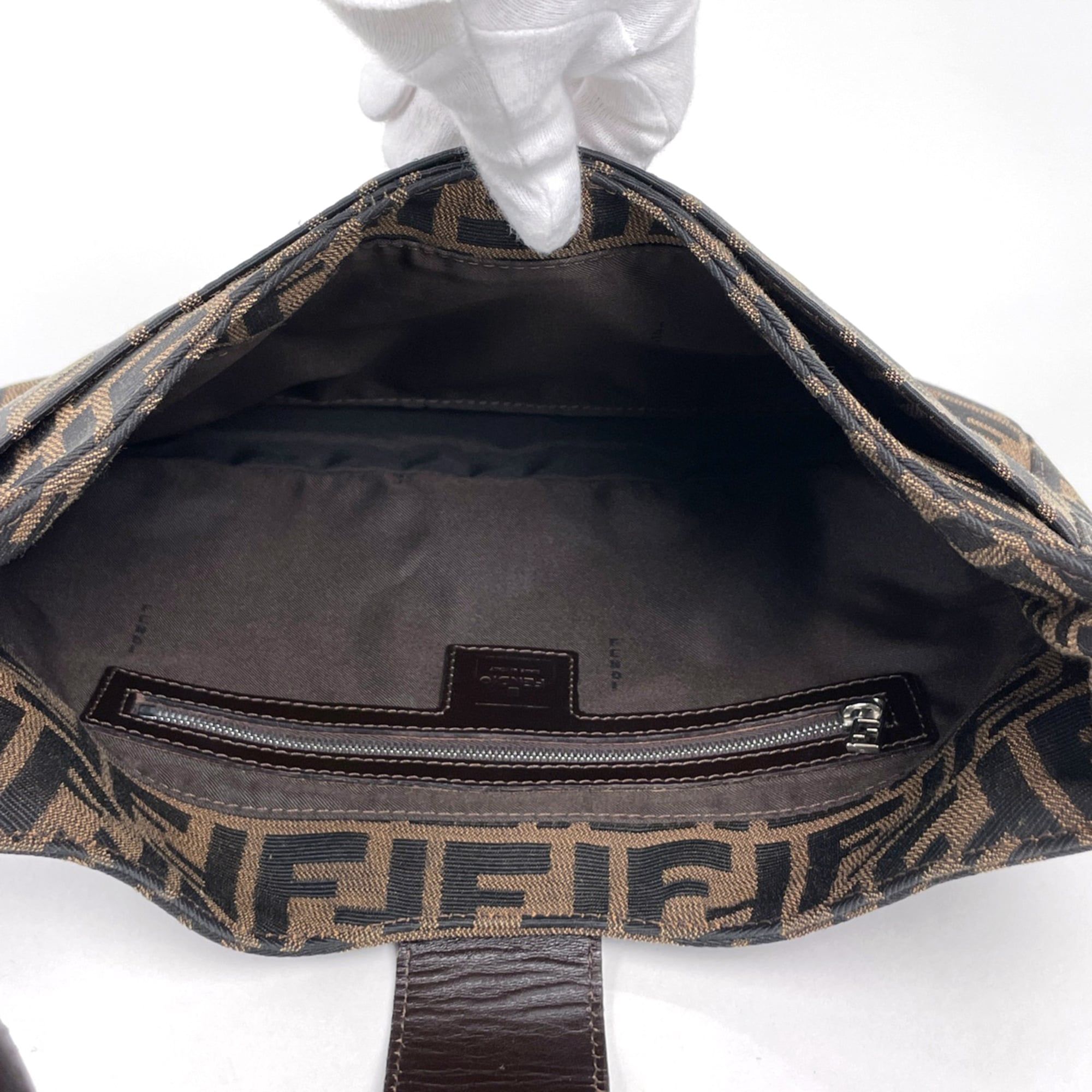 Canvas Leather Shoulder Bag (Pre-Owned) - Fendi - Modalova