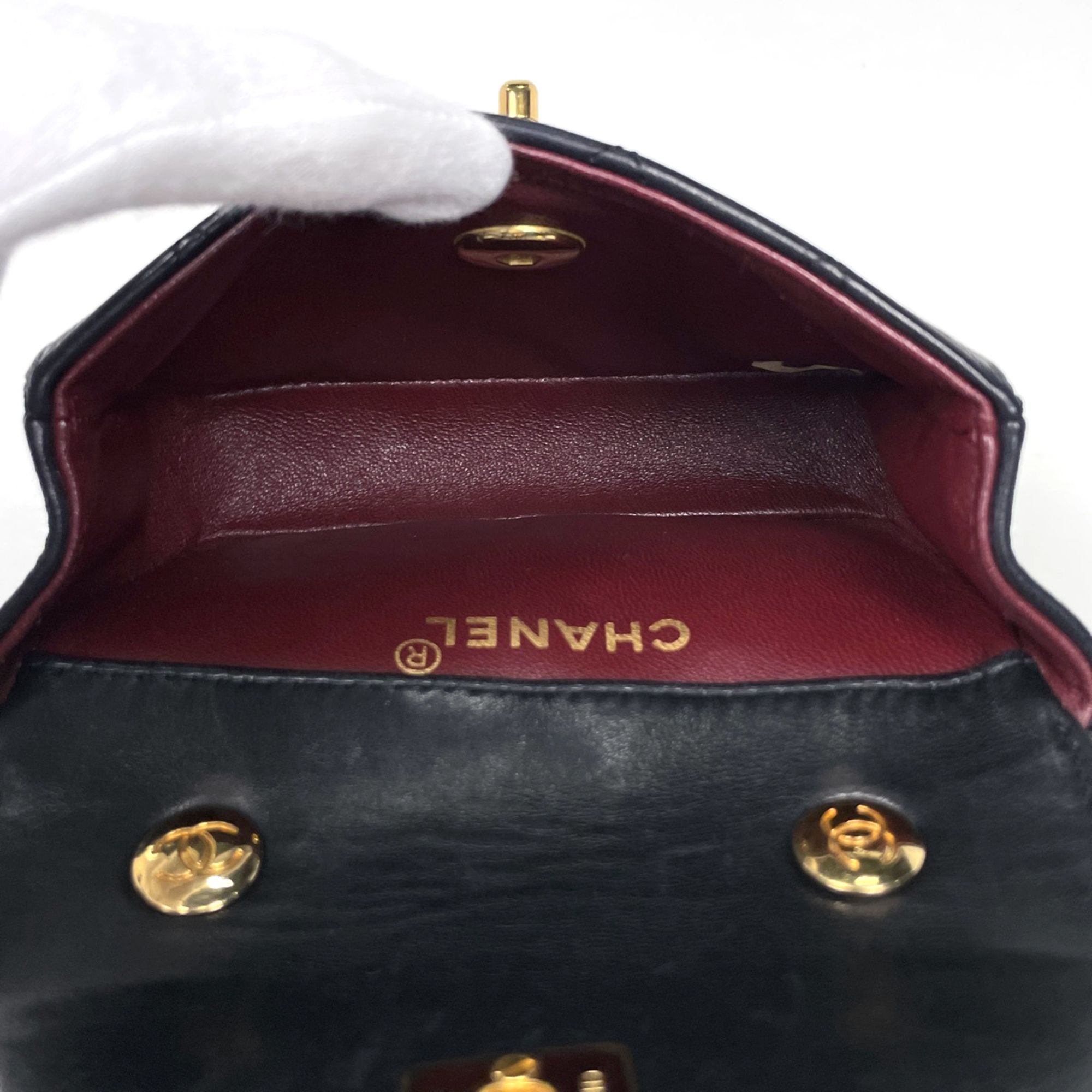 Matelasse Leather Shoulder Bag (Pre-Owned) - Chanel - Modalova