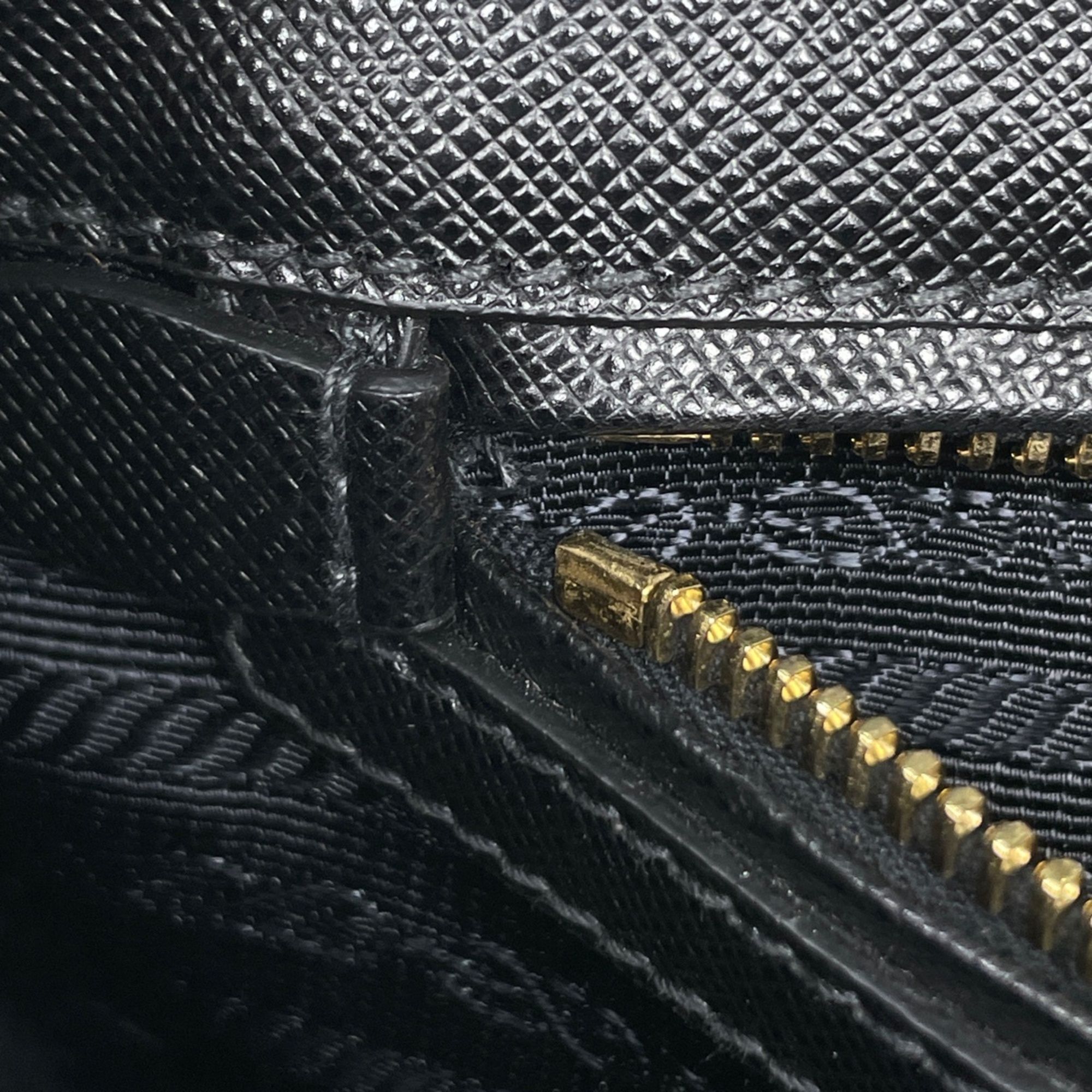 Saffiano Handbag (Pre-Owned) - Prada - Modalova