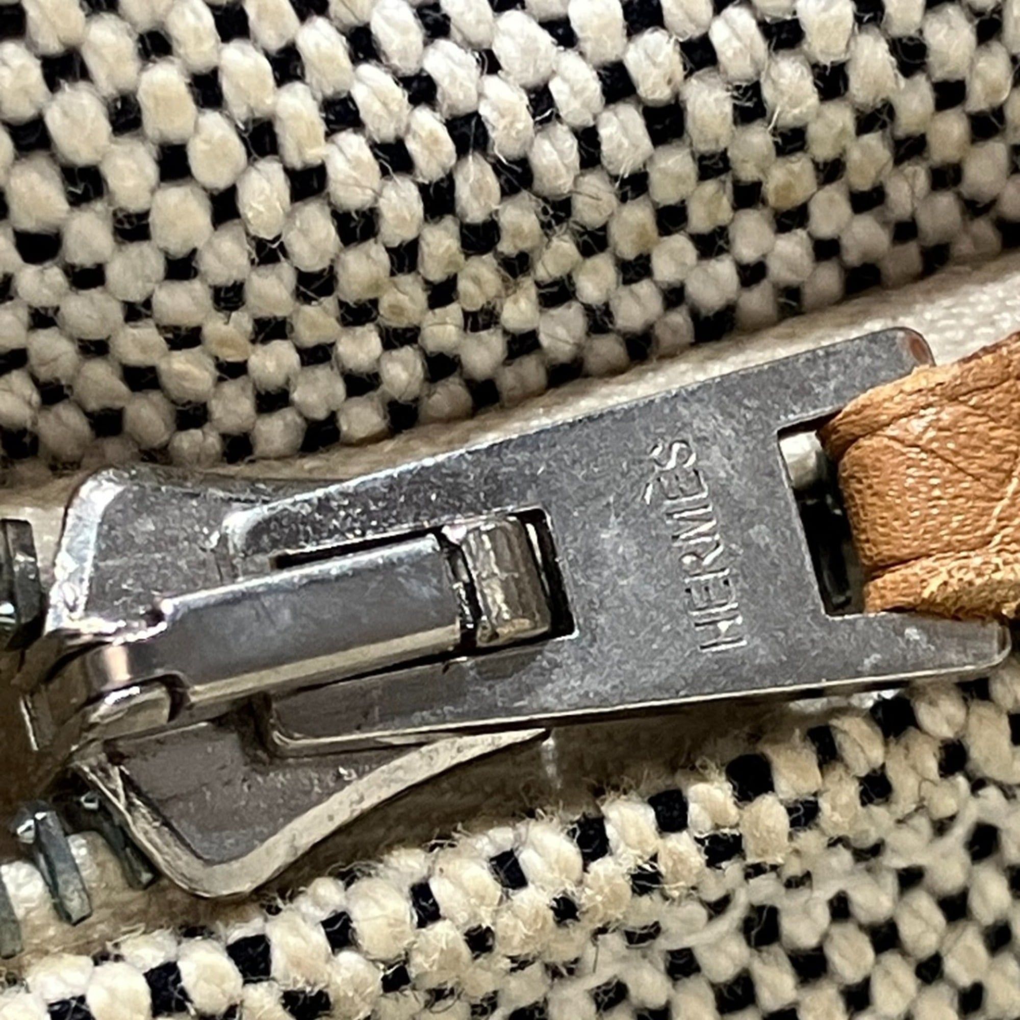 Canvas Handbag (Pre-Owned) - Hermes - Modalova