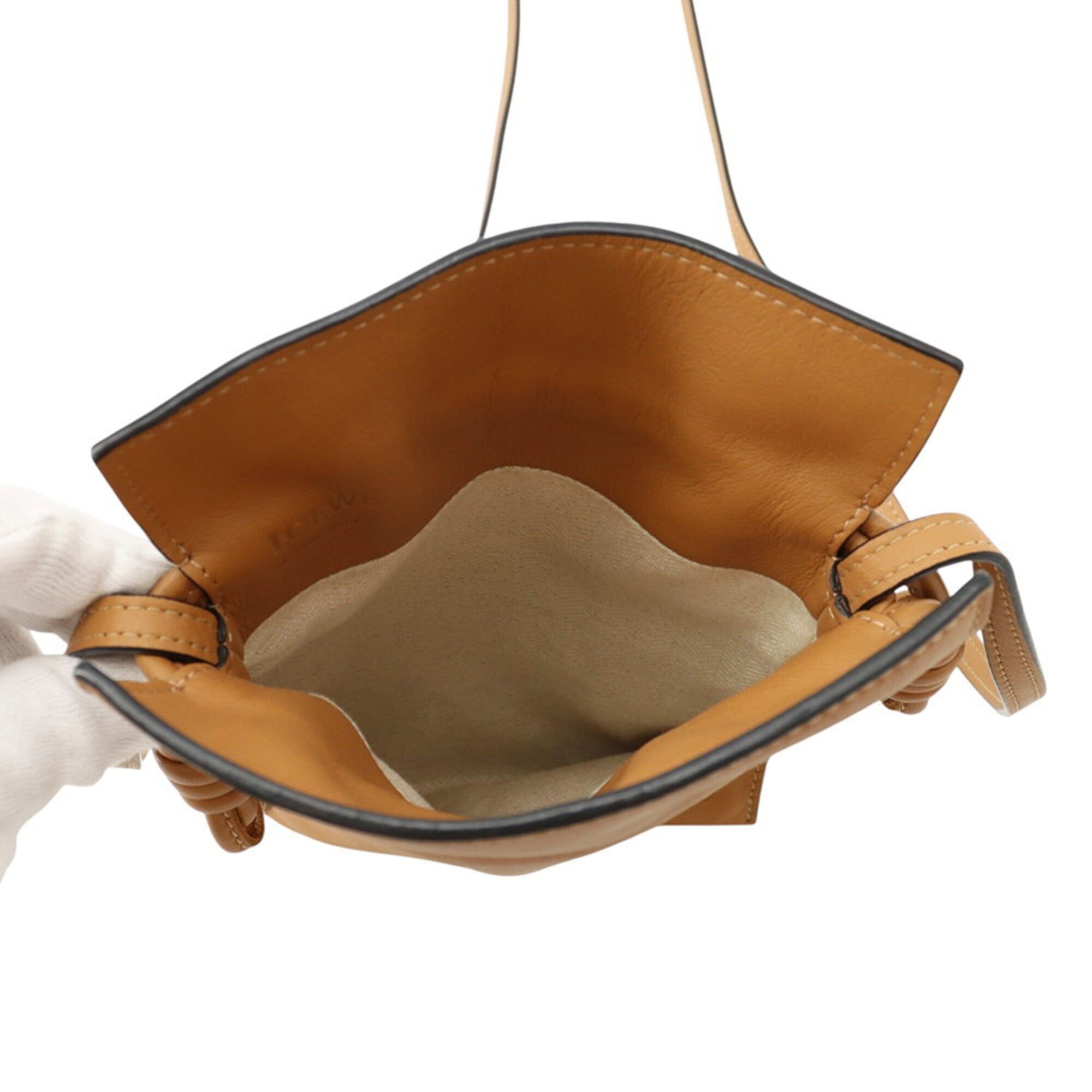 Leather Shoulder Bag (Pre-Owned) - Loewe - Modalova