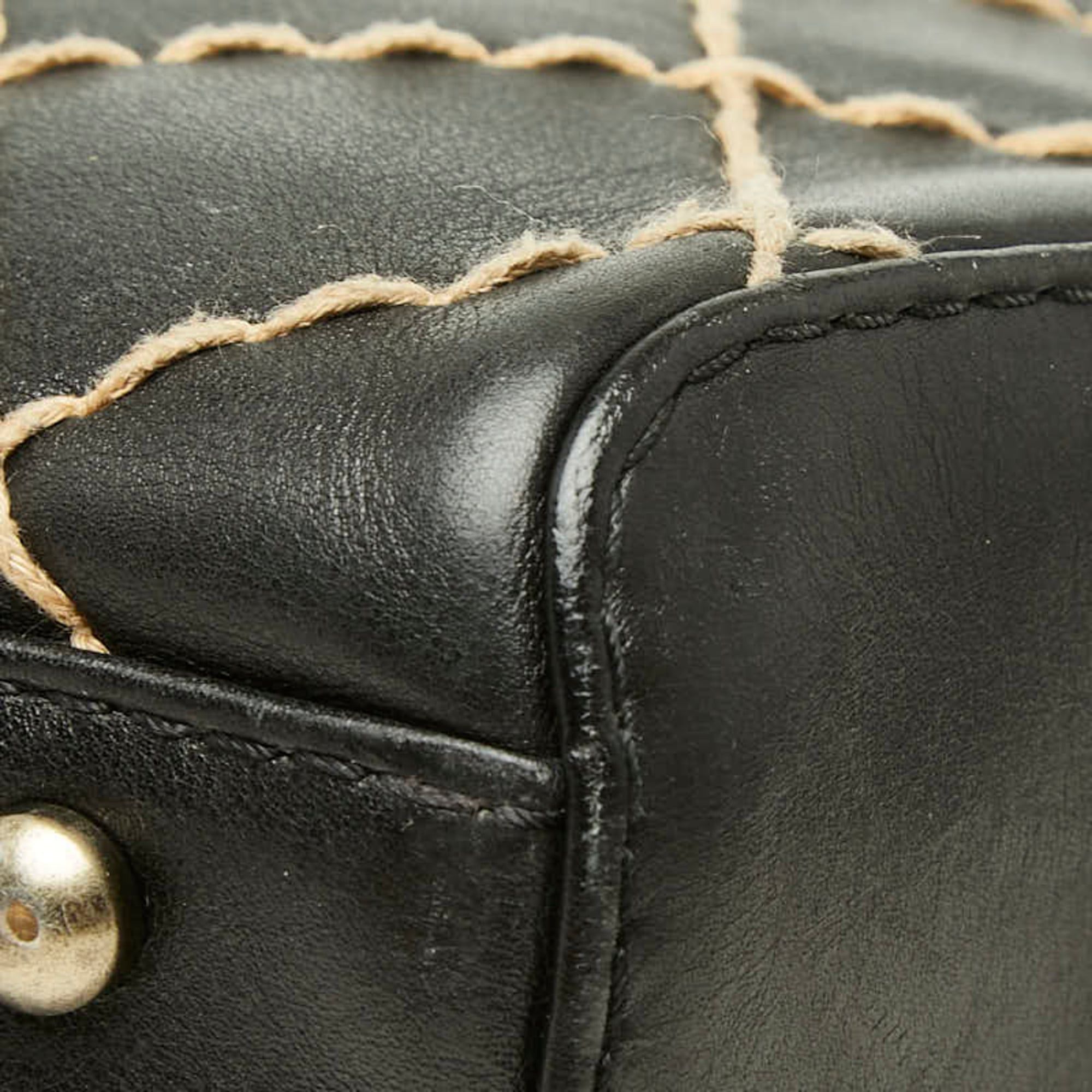 Leather Boston Bag Handbag (Pre-Owned) - Chanel - Modalova