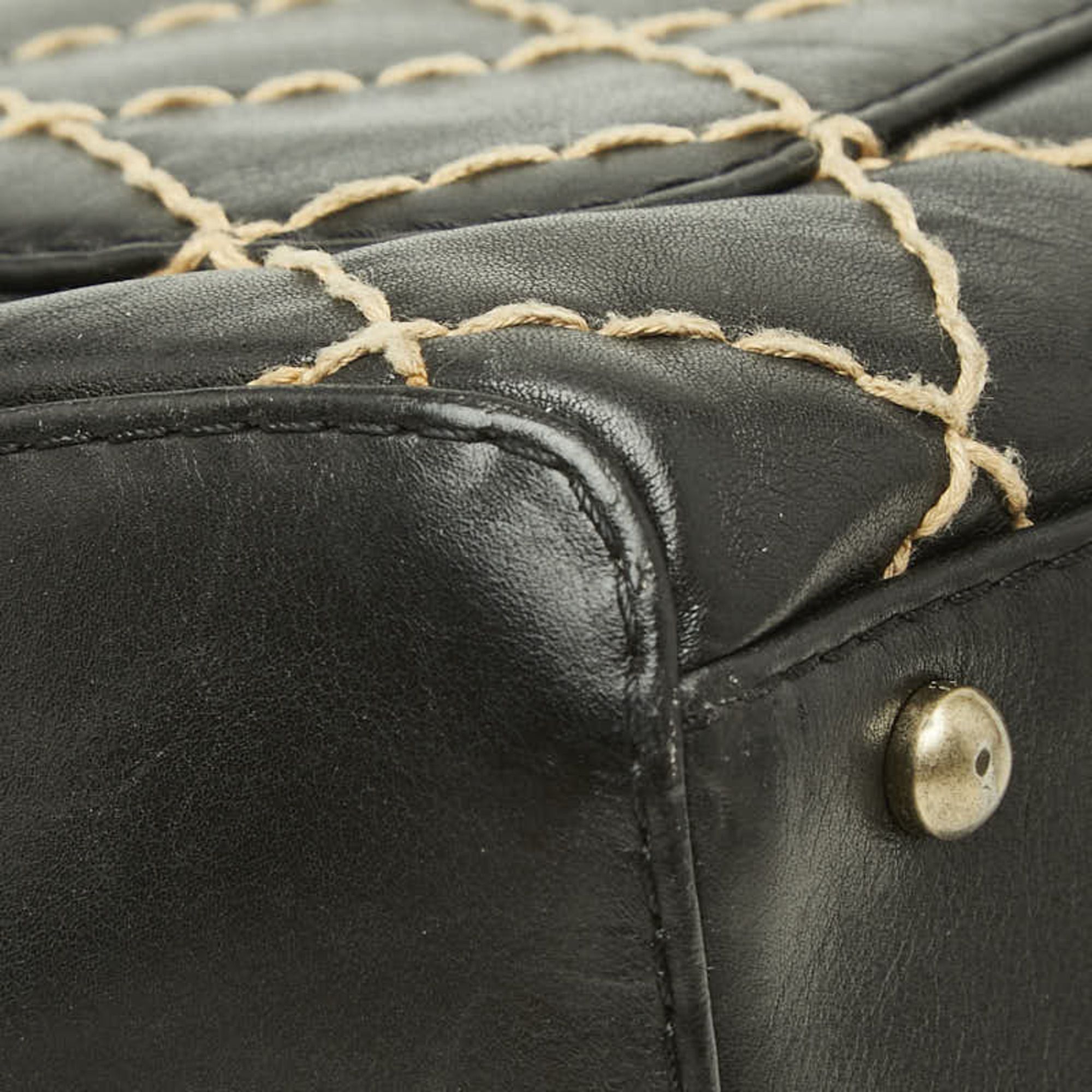 Leather Boston Bag Handbag (Pre-Owned) - Chanel - Modalova