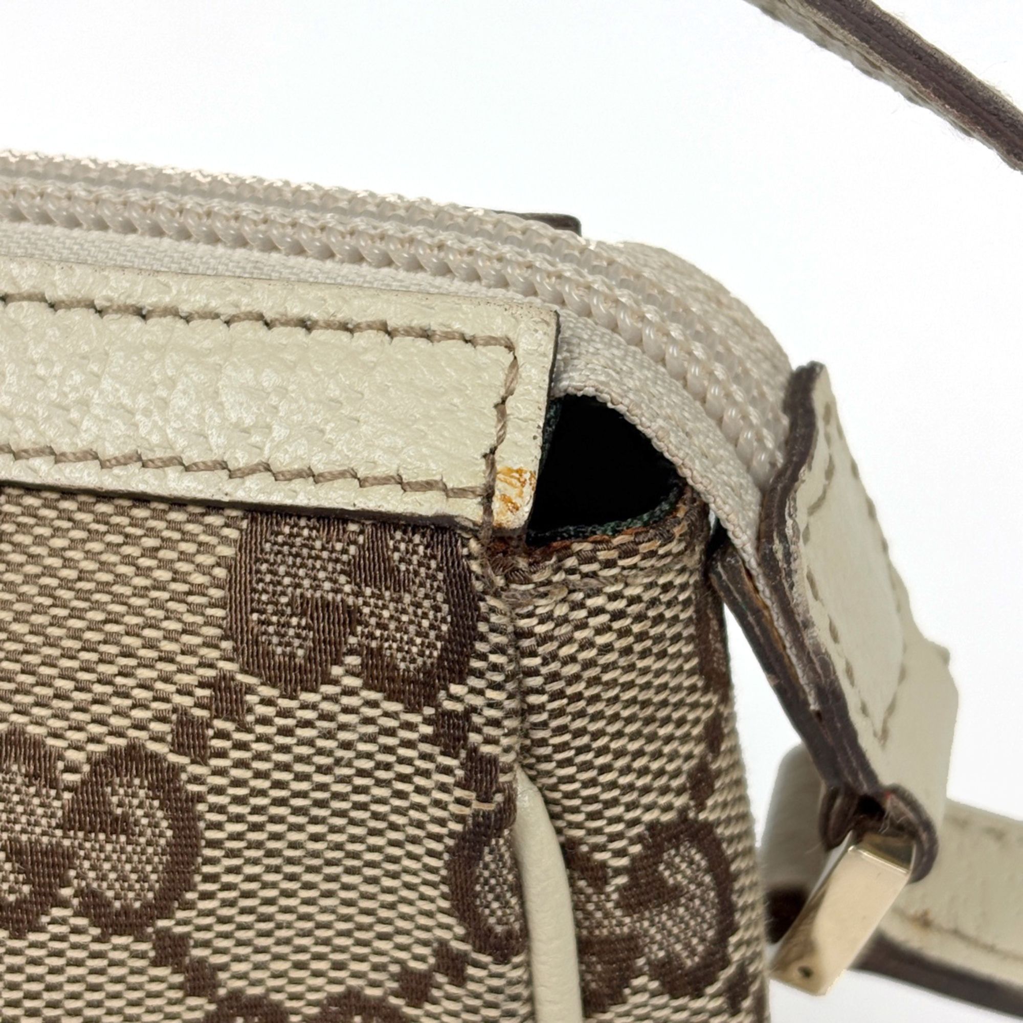 Abbey Gg Canvas Leather Handbag Pouch (Pre-Owned) - Gucci - Modalova