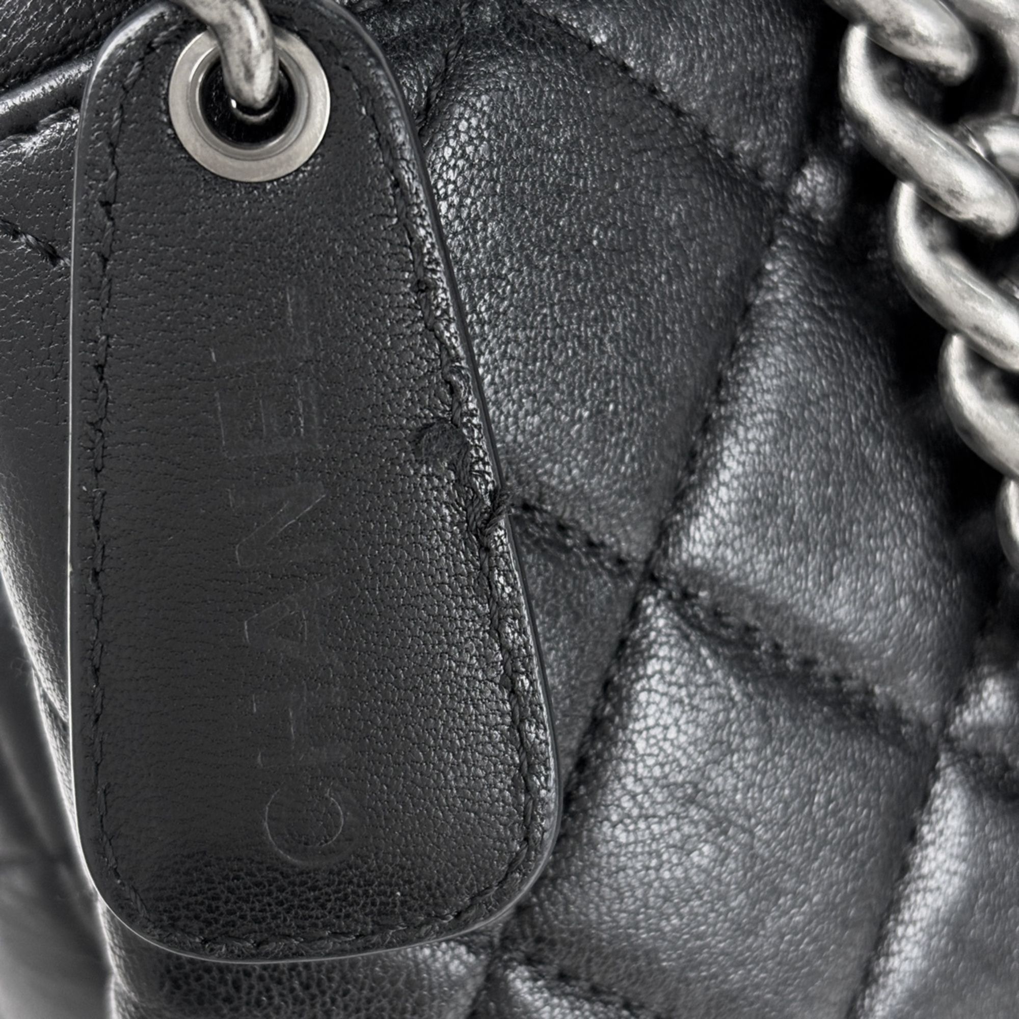 Leather Handbag (Pre-Owned) - Chanel - Modalova