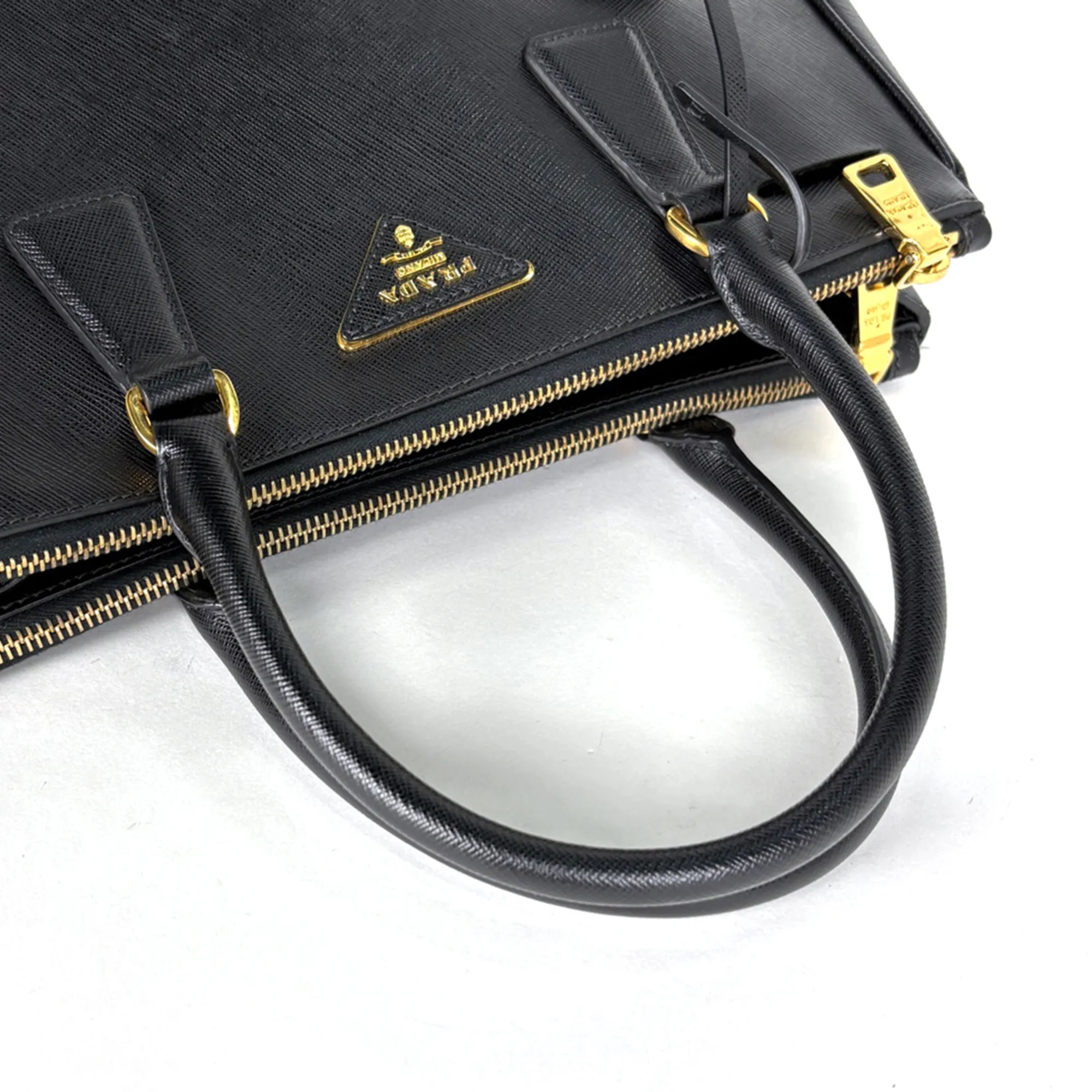 Leather Handbag (Pre-Owned) - Prada - Modalova