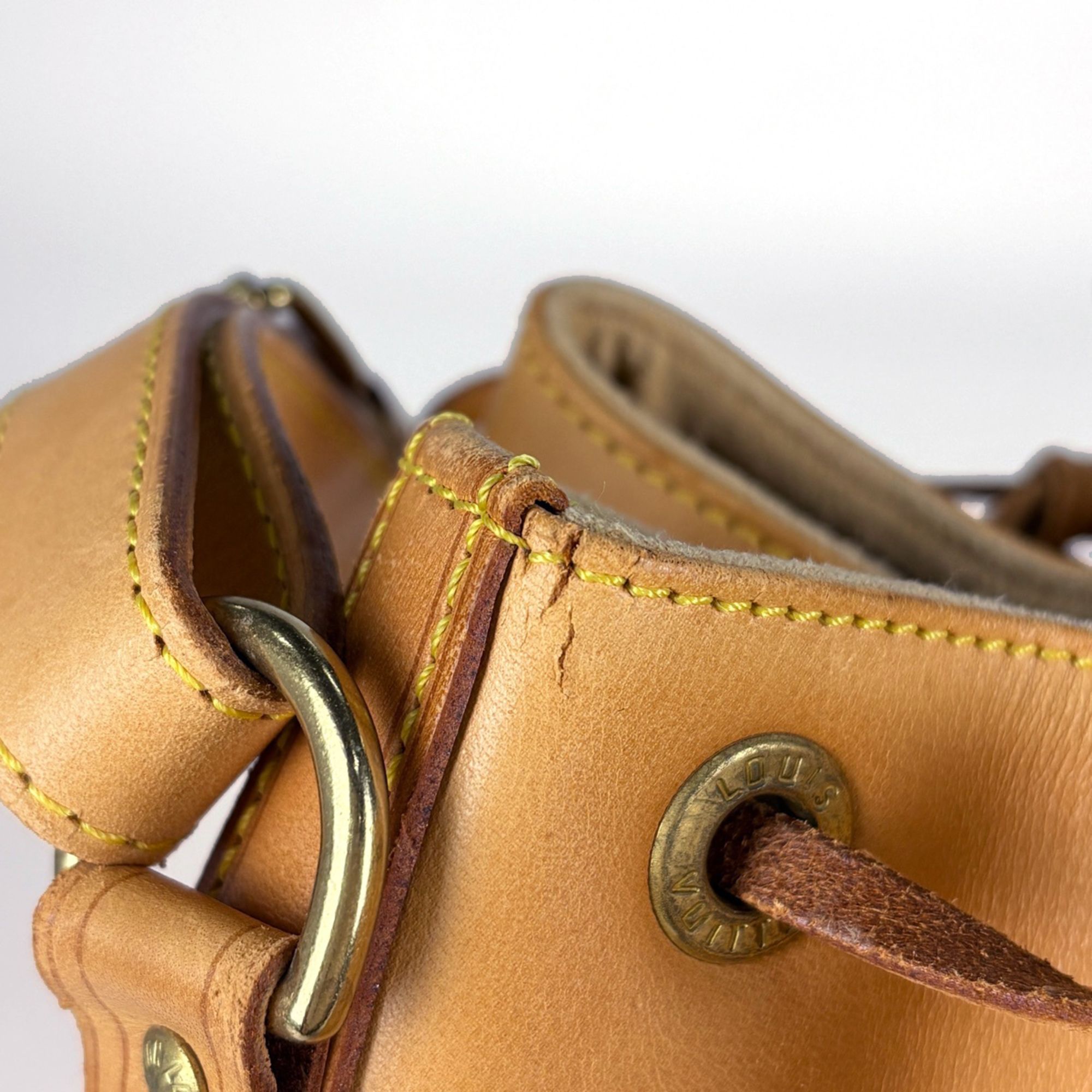 Leather Shoulder Bag (Pre-Owned) - Louis Vuitton - Modalova