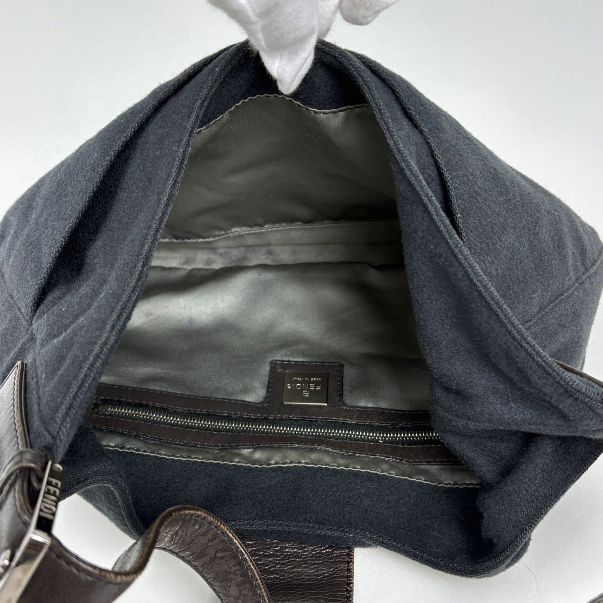 Fabric Leather Shoulder Bag (Pre-Owned) - Fendi - Modalova