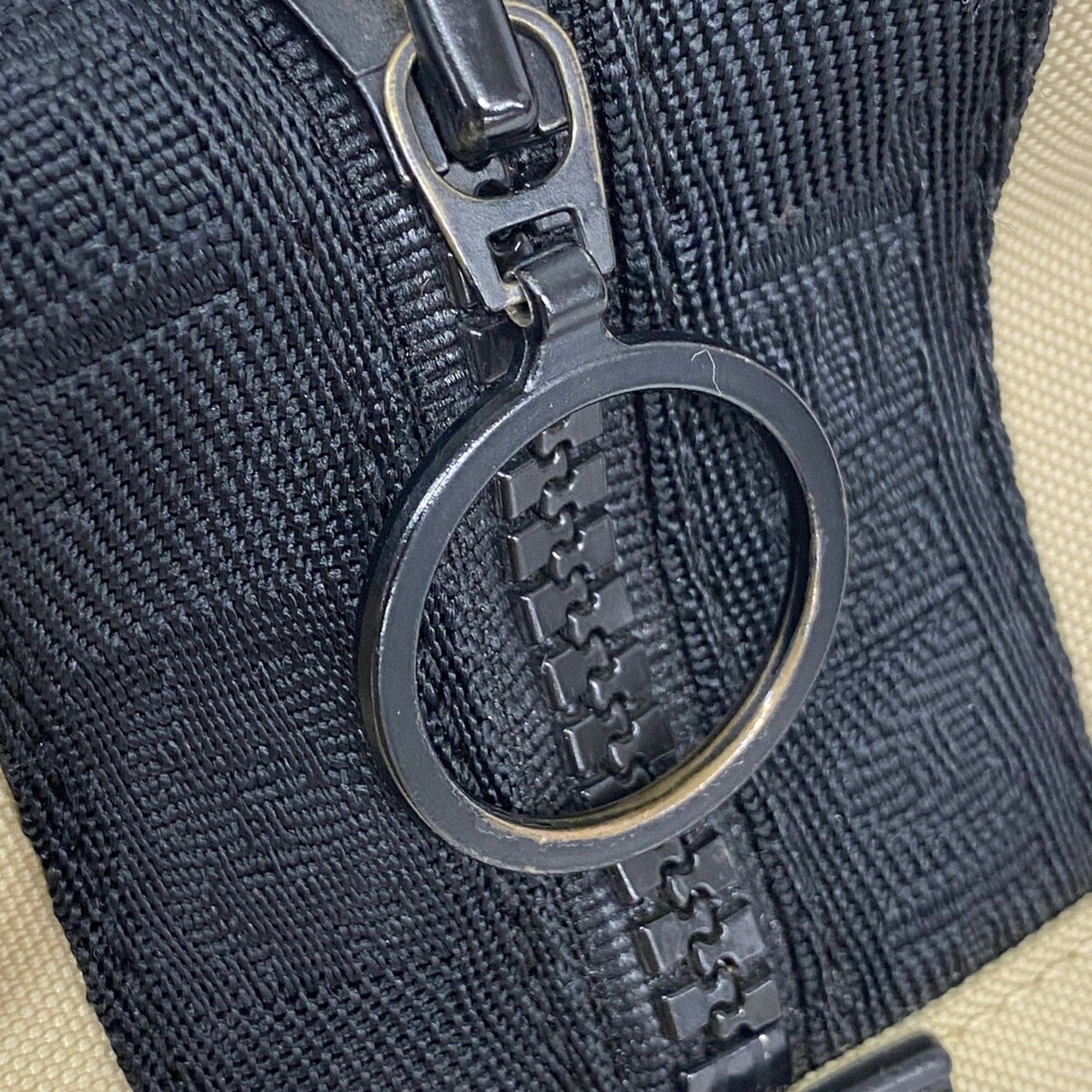 Nylon Pouch (Pre-Owned) - Chanel - Modalova