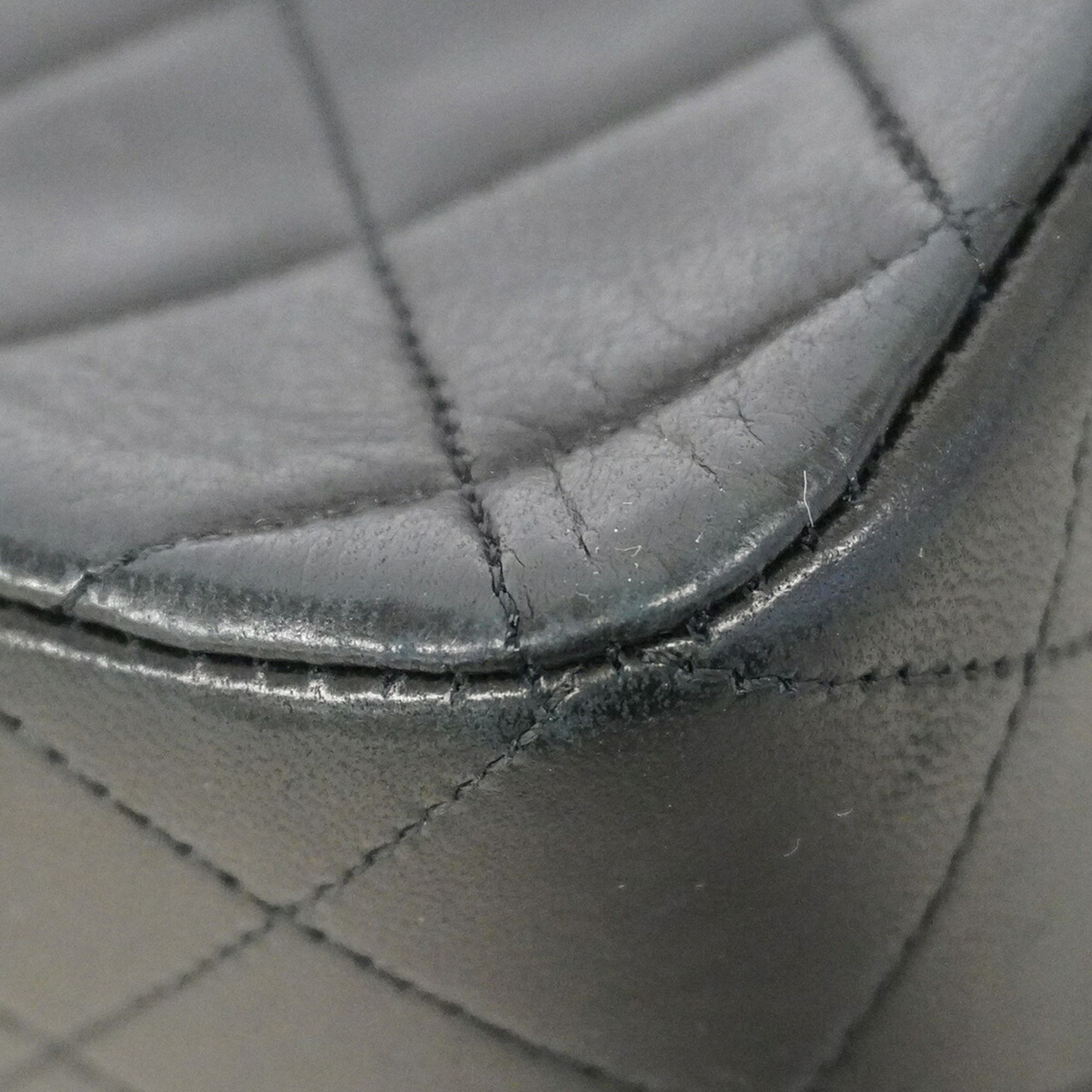 Leather Shoulder Bag (Pre-Owned) - Chanel - Modalova