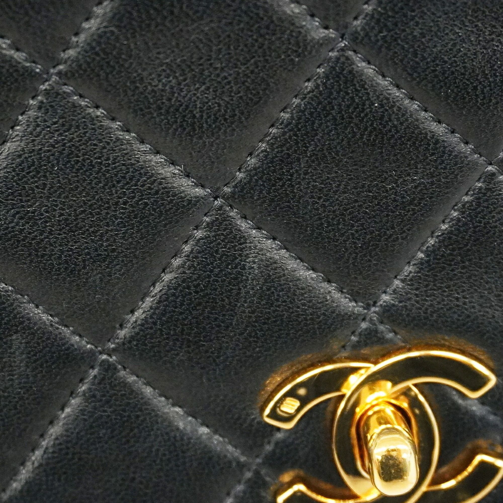 Leather Shoulder Bag (Pre-Owned) - Chanel - Modalova