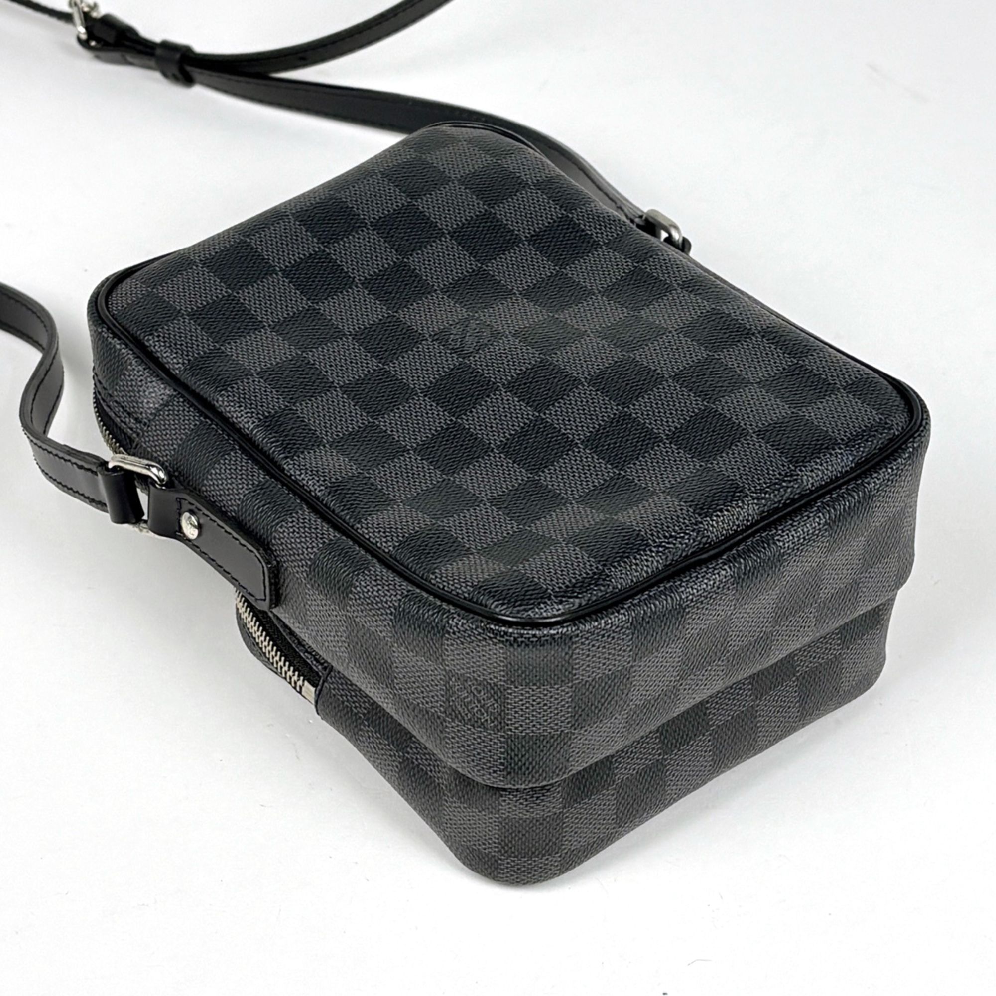 Damier Graphite Shoulder Bag (Pre-Owned) - Louis Vuitton - Modalova