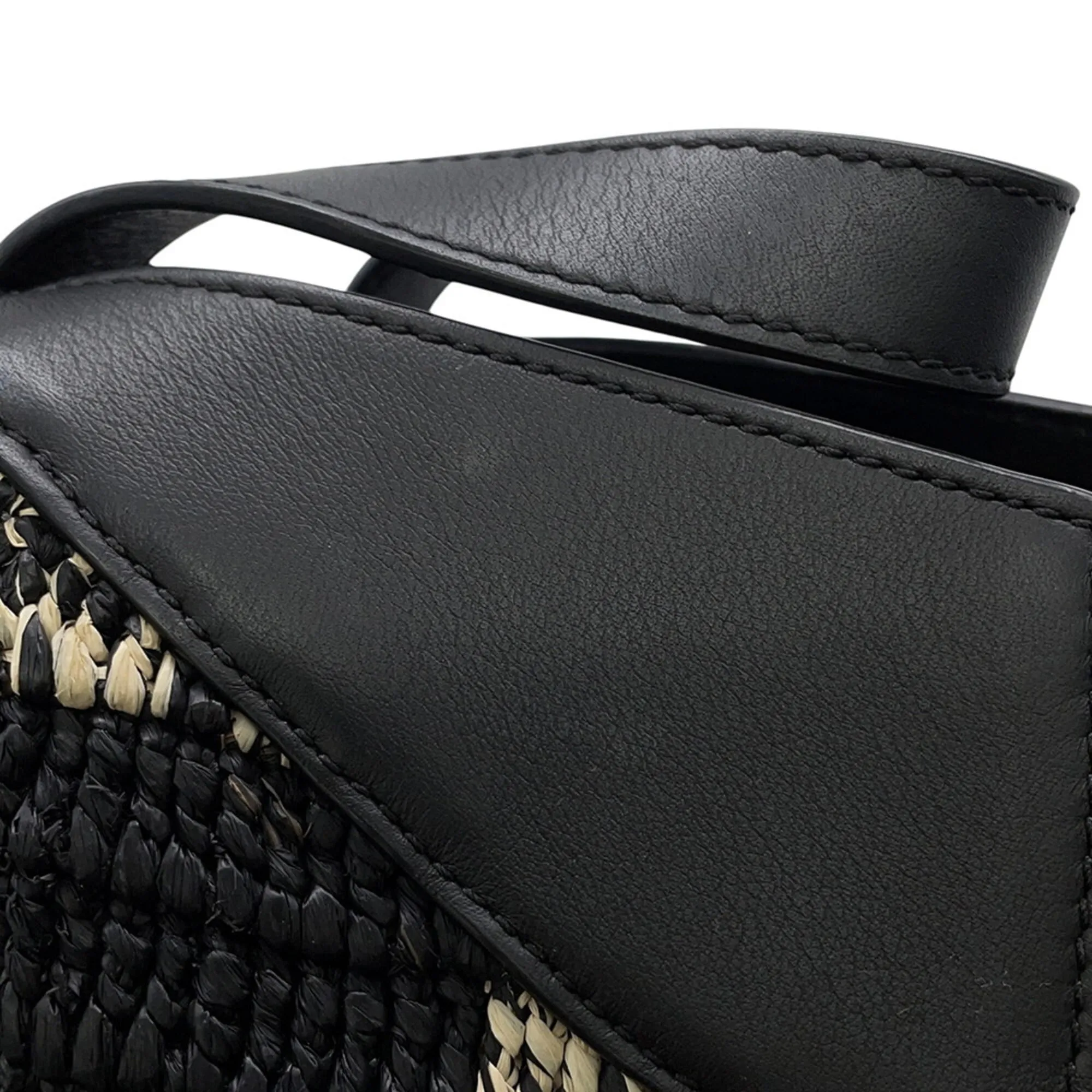 Raffia Leather Handbag (Pre-Owned) - Loewe - Modalova