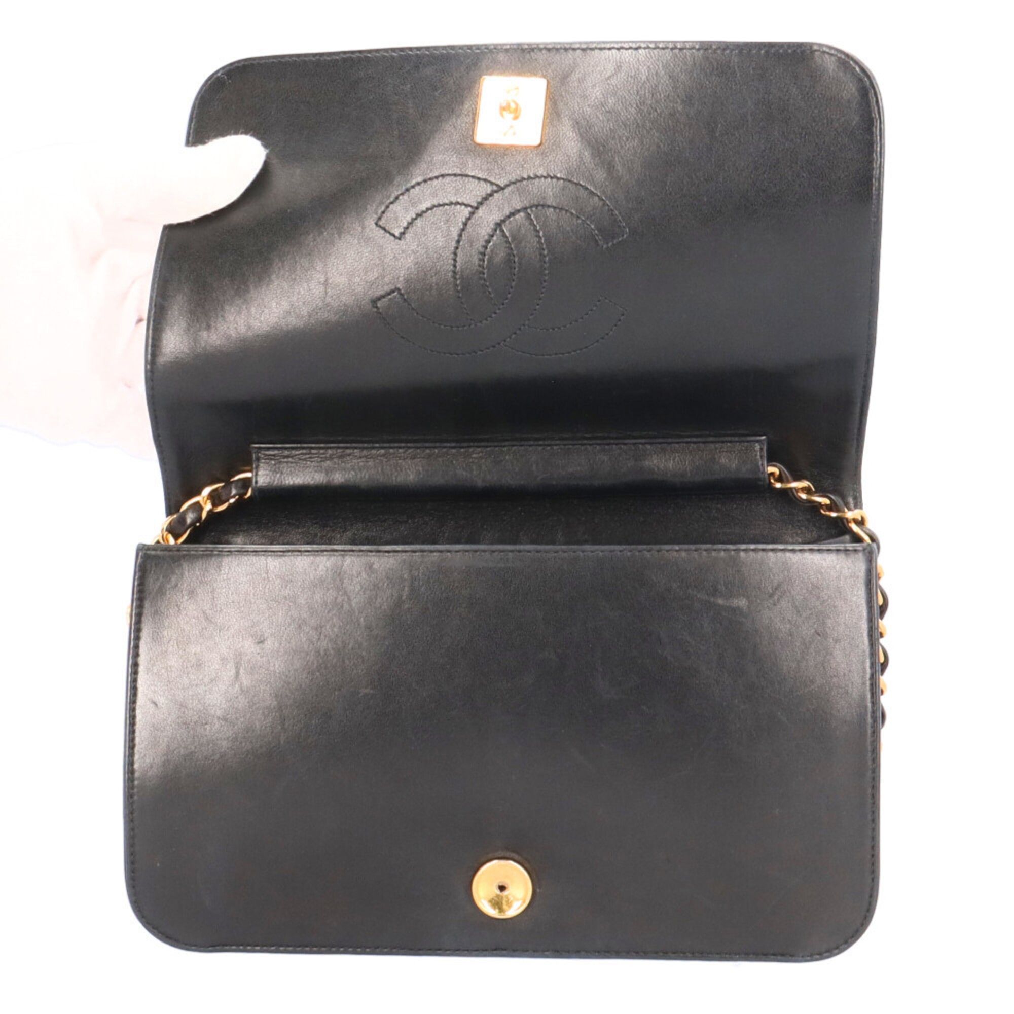 Matelasse Leather Handbag Shoulder Bag (Pre-Owned) - Chanel - Modalova