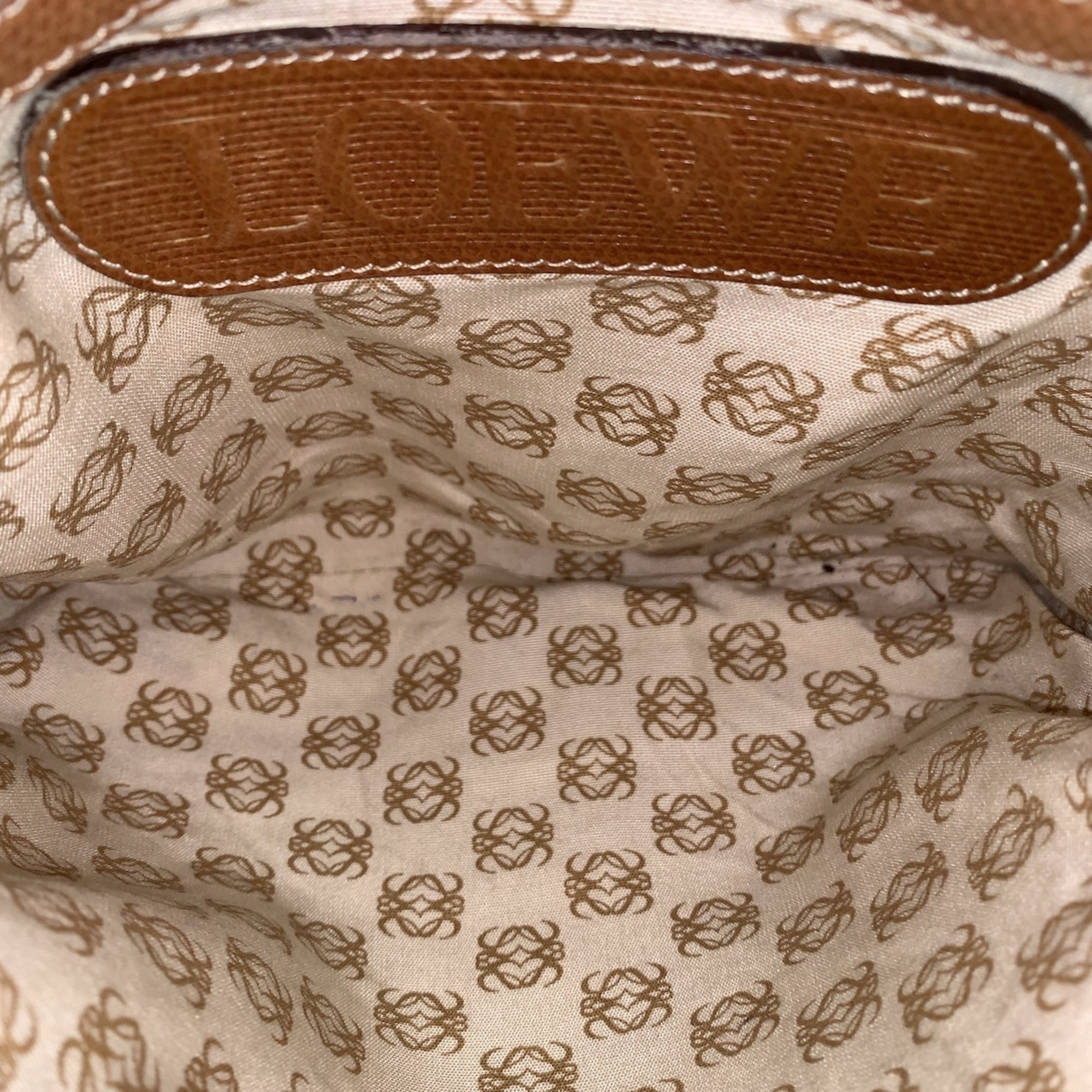 Leather Shoulder Bag (Pre-Owned) - Loewe - Modalova