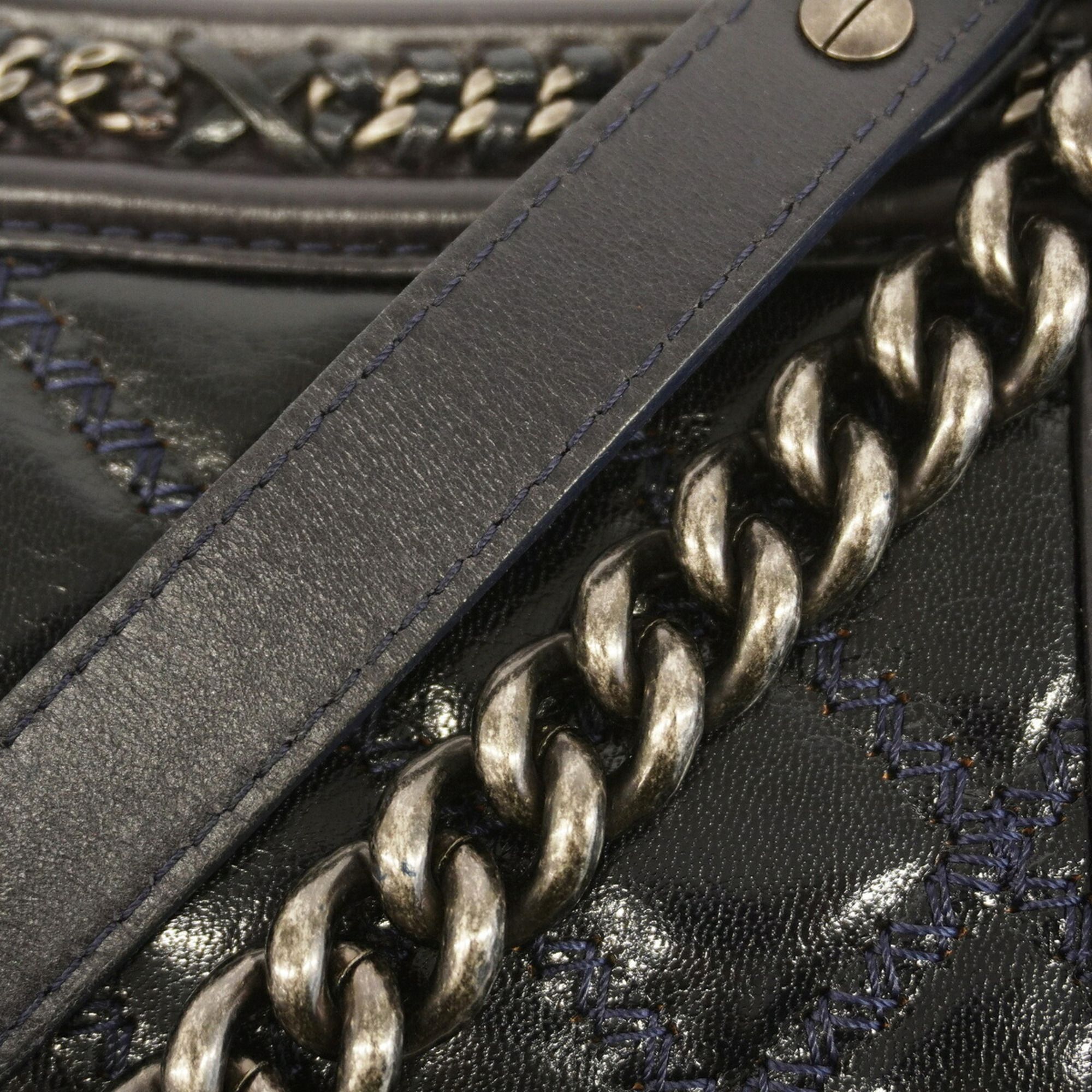 Leather Handbag (Pre-Owned) - Chanel - Modalova