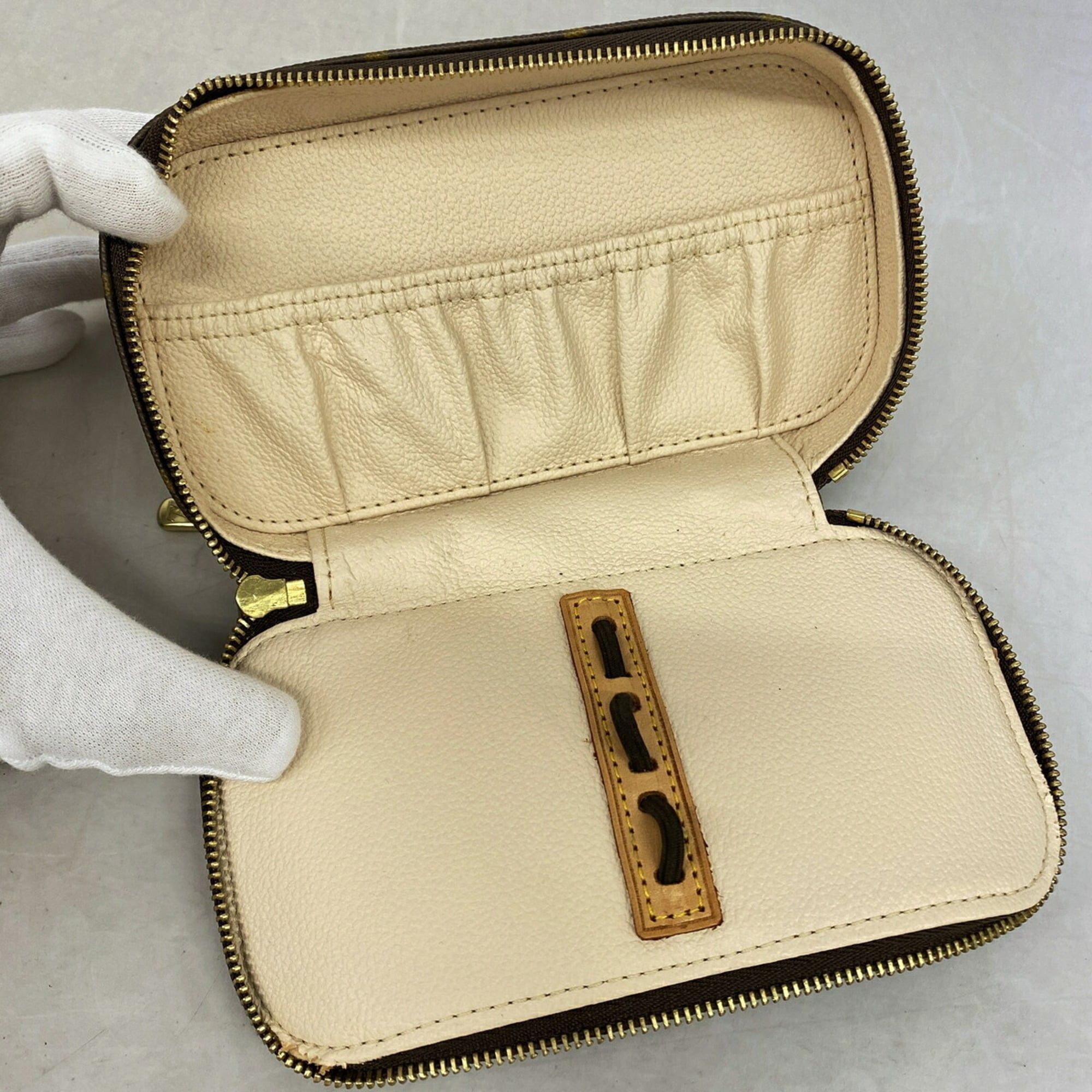 Pouch (Pre-Owned) - Louis Vuitton - Modalova