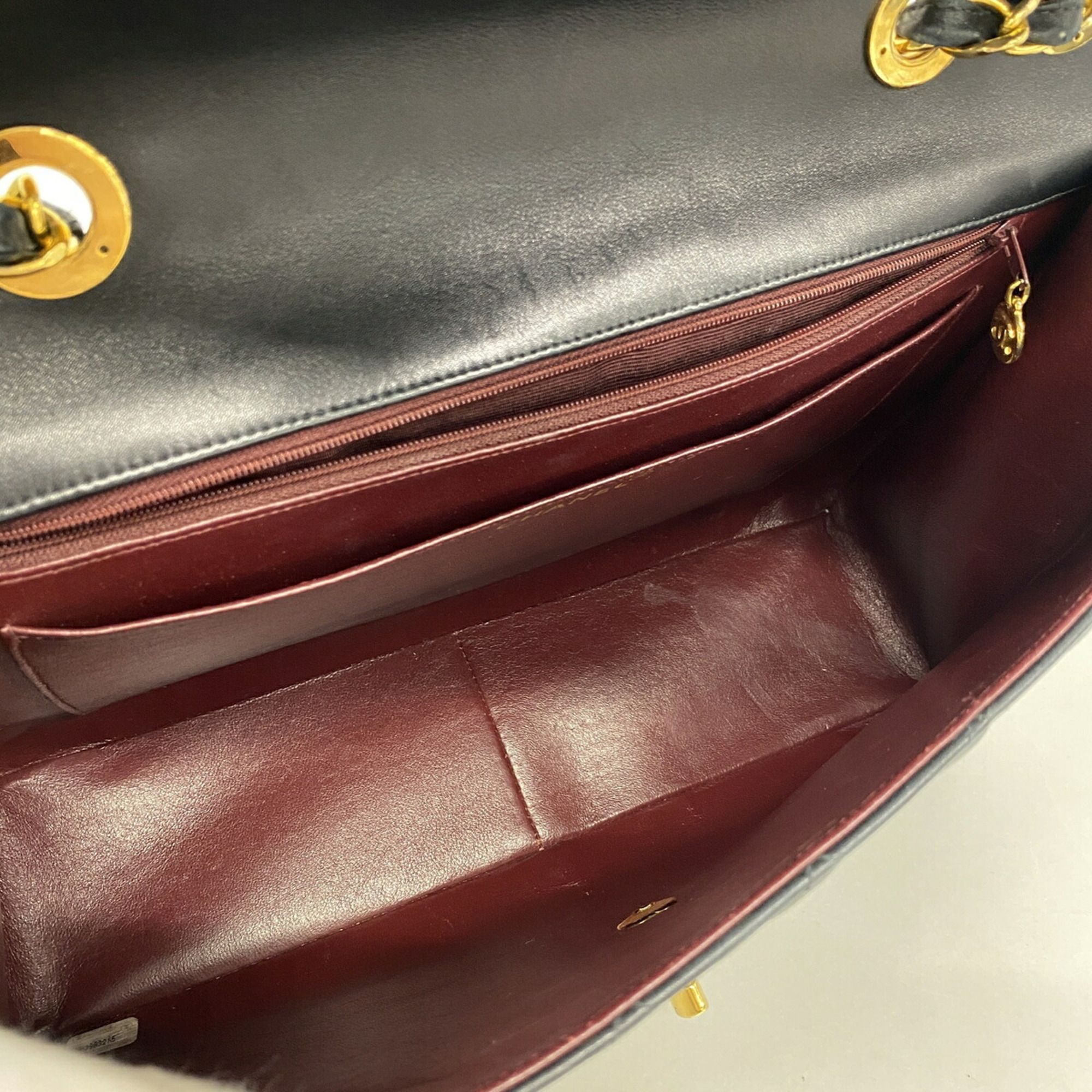 Leather Shoulder Bag (Pre-Owned) - Chanel - Modalova
