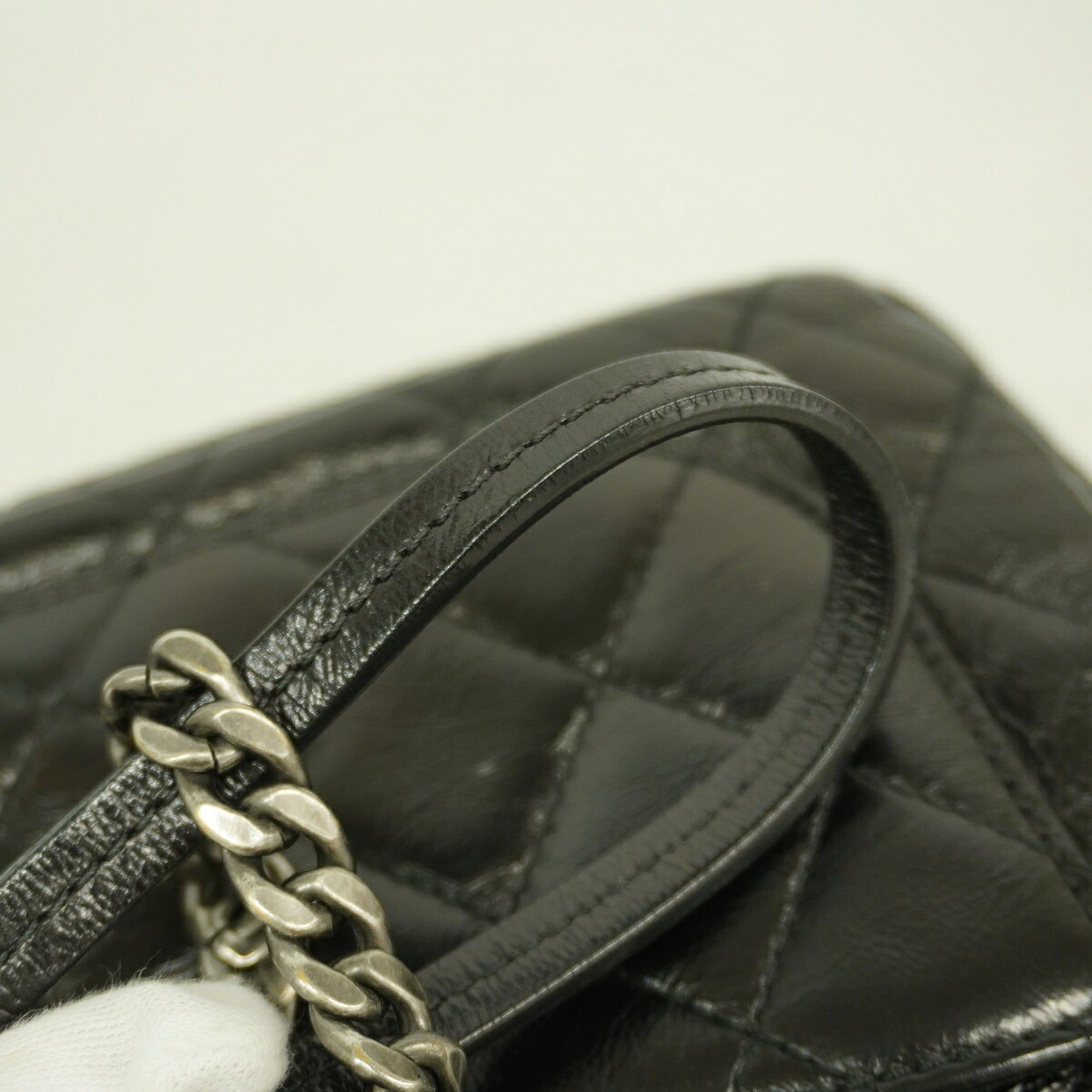 Leather Shoulder Bag (Pre-Owned) - Chanel - Modalova