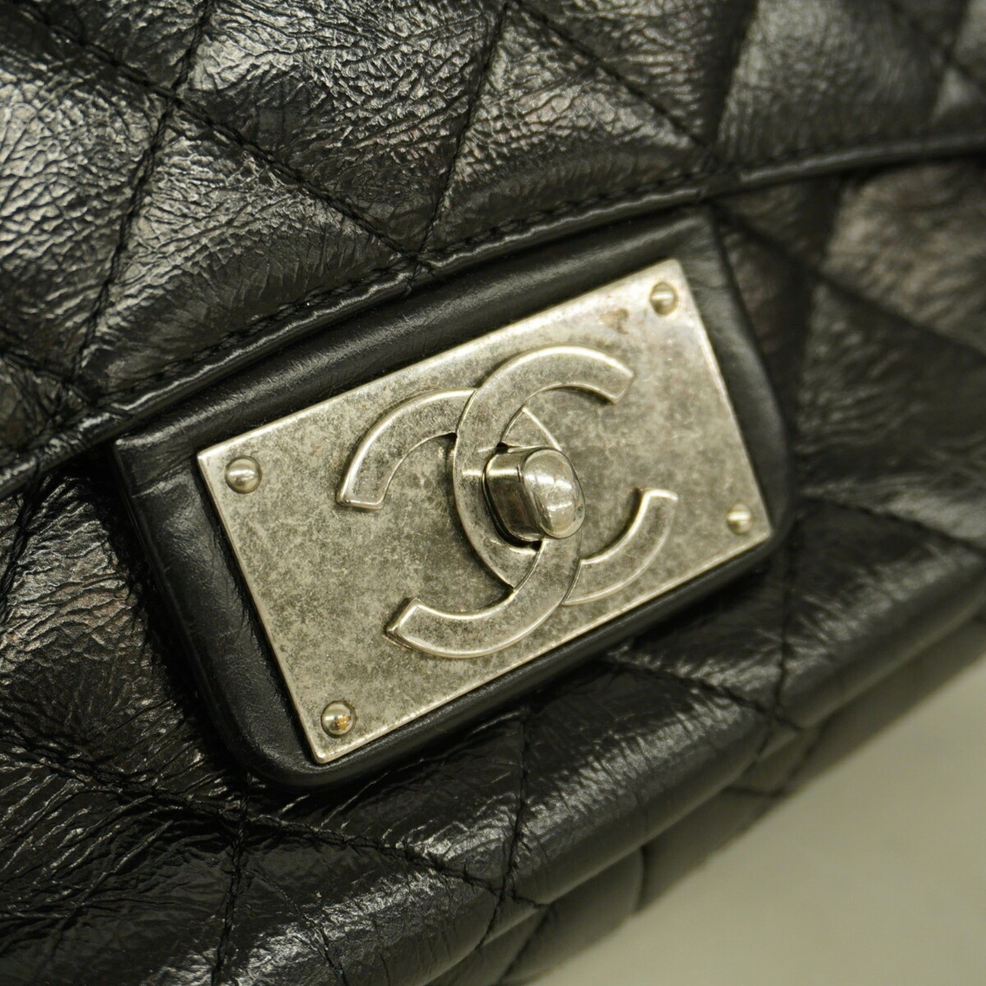 Leather Shoulder Bag (Pre-Owned) - Chanel - Modalova