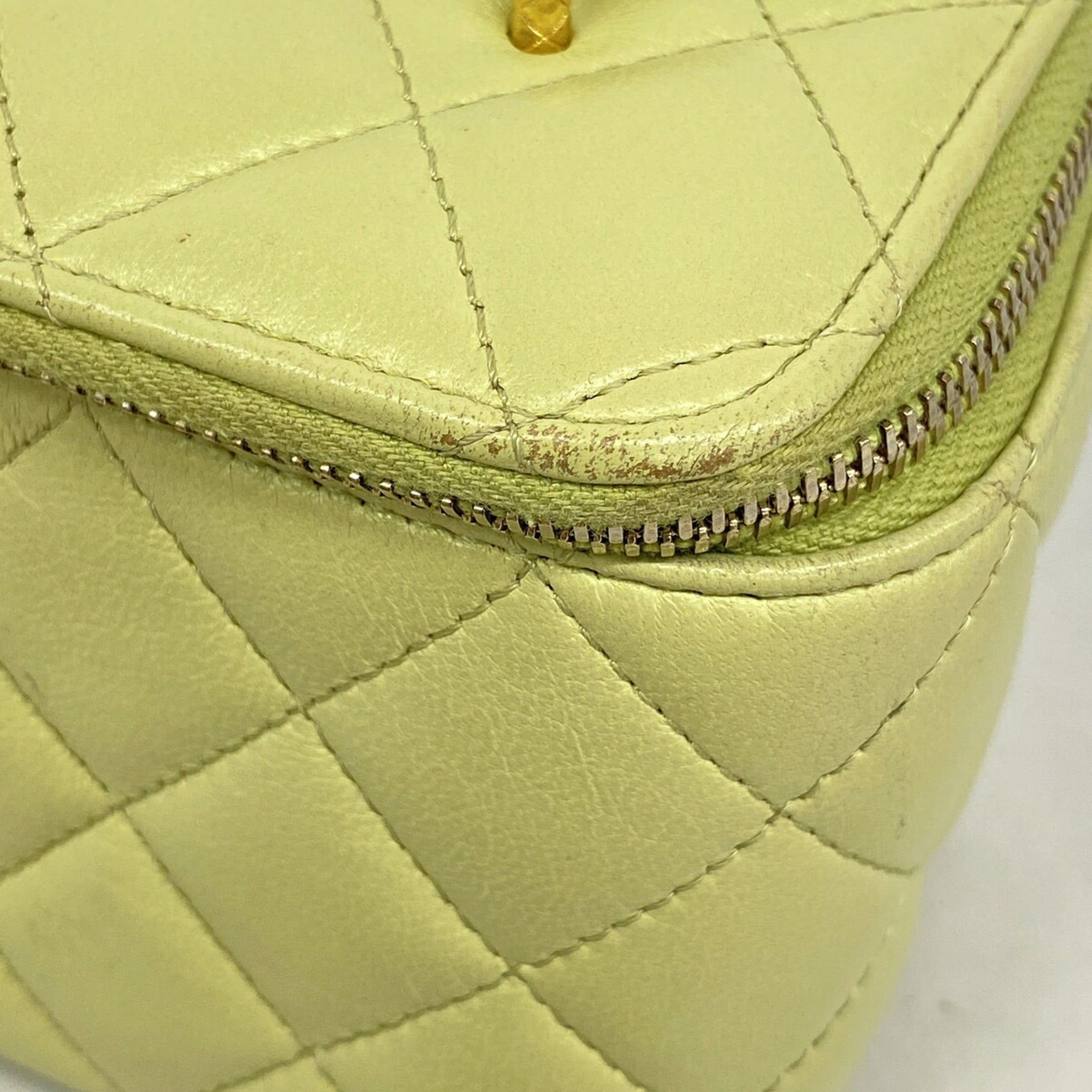 Leather Shoulder Bag (Pre-Owned) - Chanel - Modalova