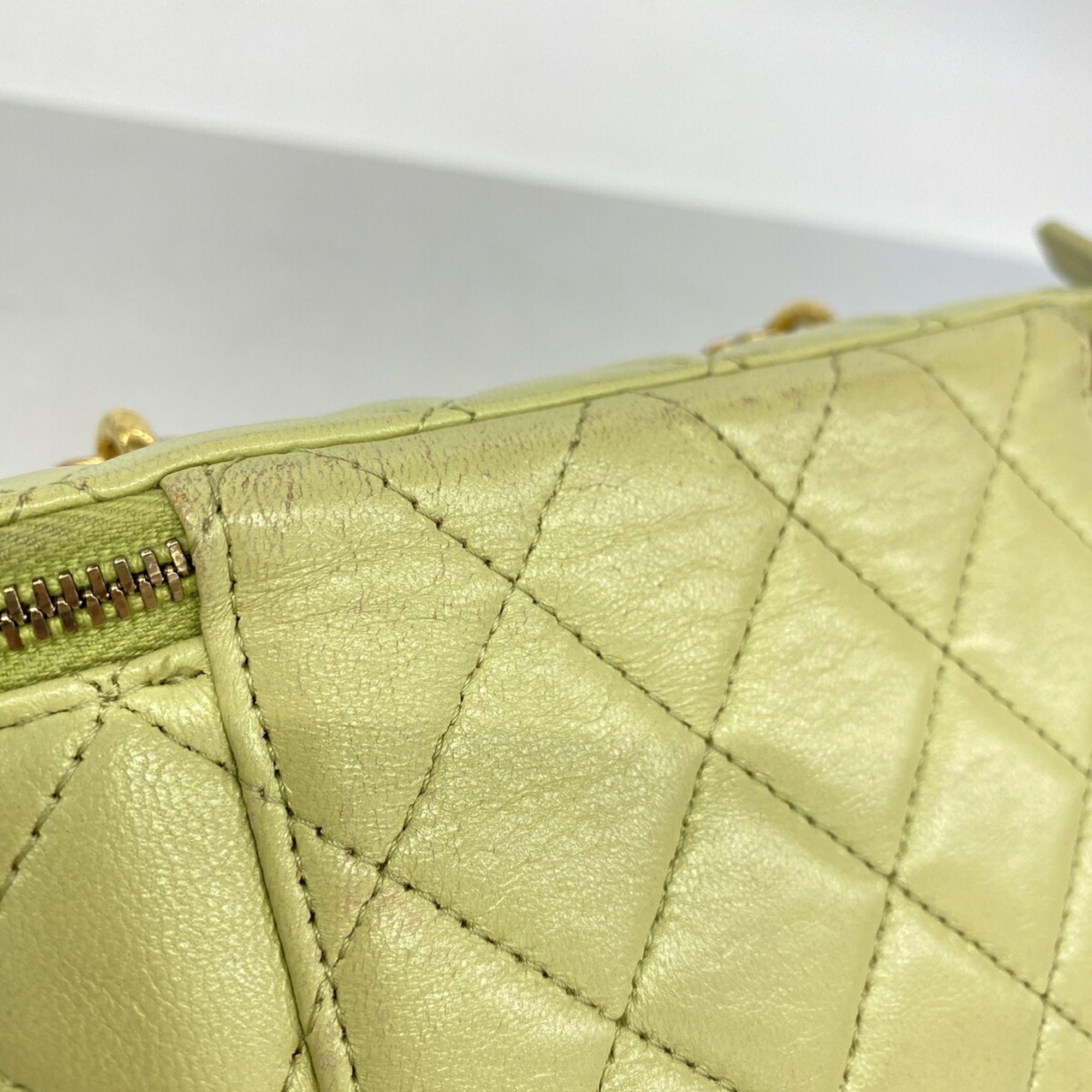 Leather Shoulder Bag (Pre-Owned) - Chanel - Modalova