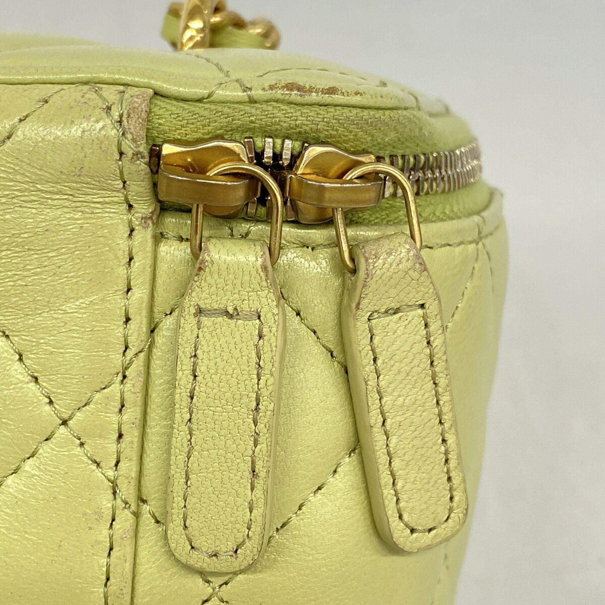Leather Shoulder Bag (Pre-Owned) - Chanel - Modalova