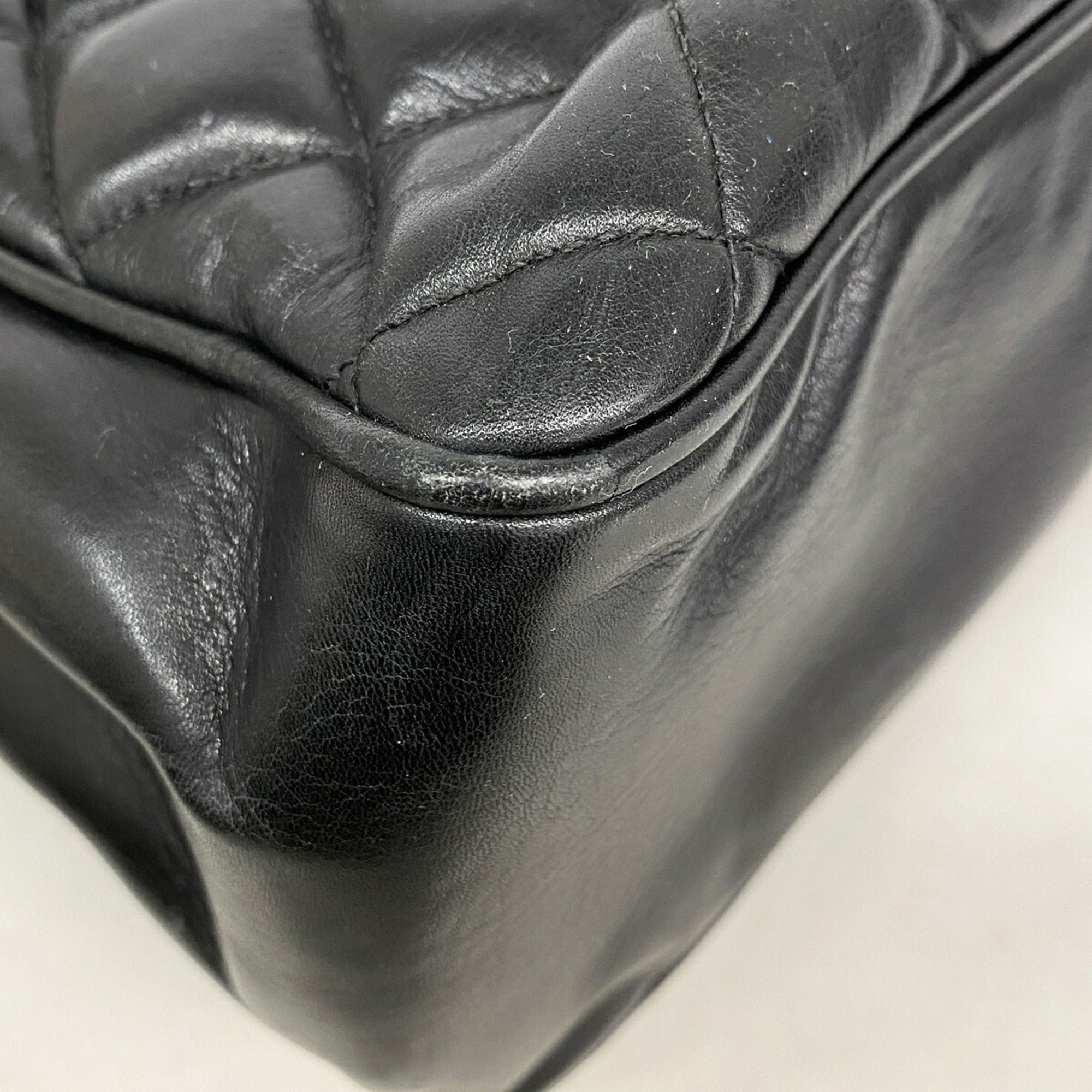 Leather Shoulder Bag (Pre-Owned) - Chanel - Modalova