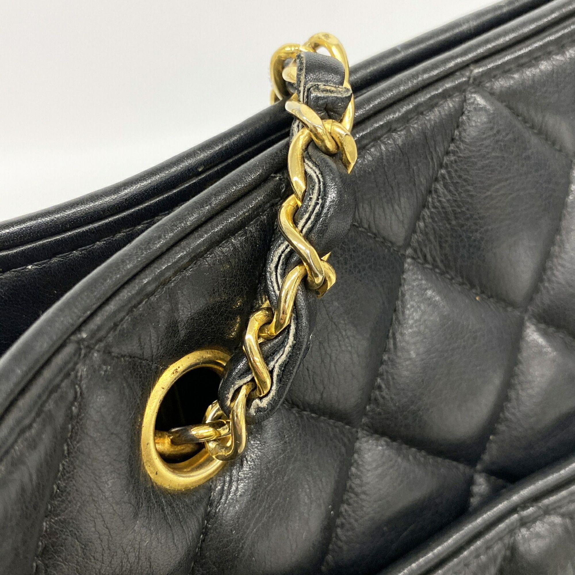 Leather Shoulder Bag (Pre-Owned) - Chanel - Modalova