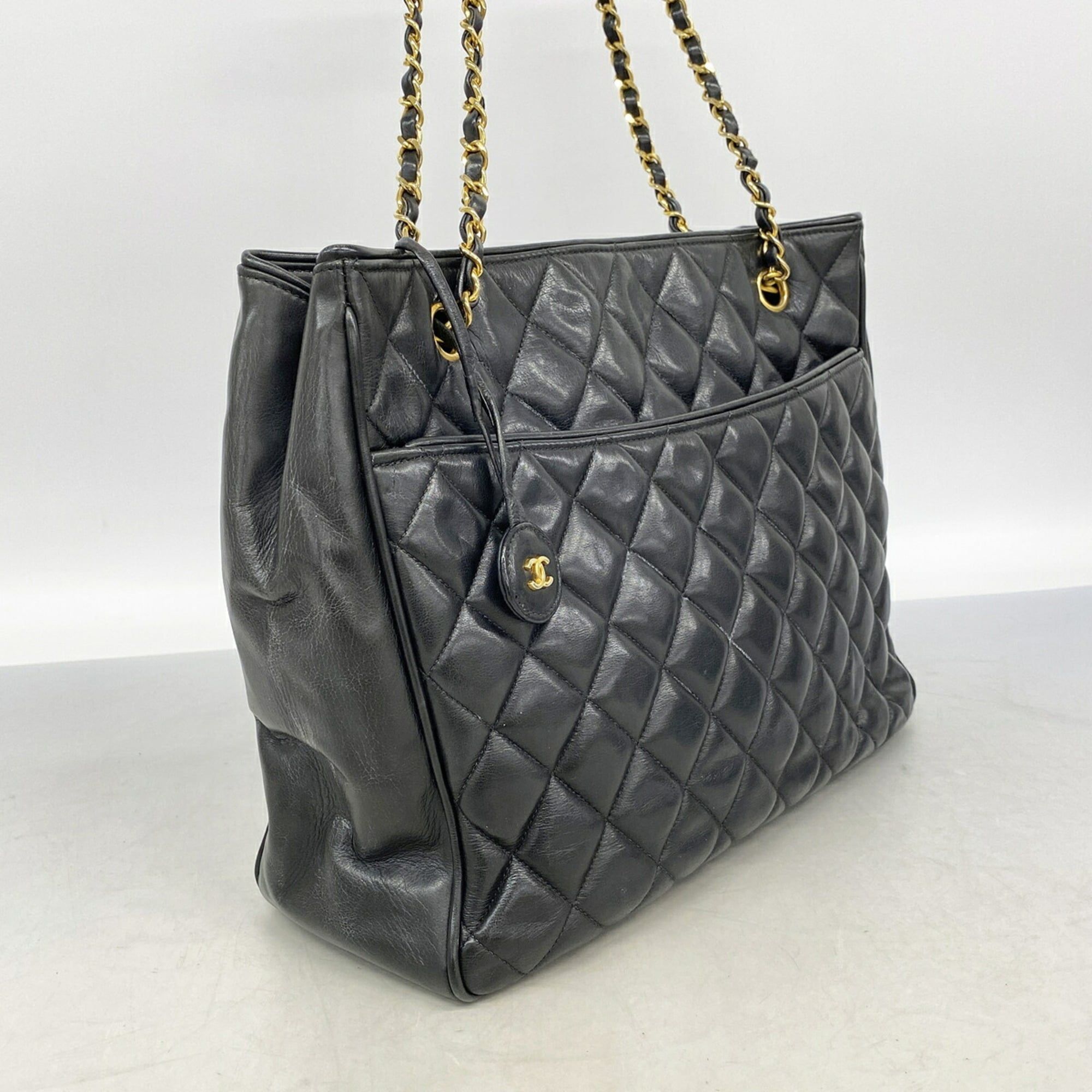 Leather Shoulder Bag (Pre-Owned) - Chanel - Modalova